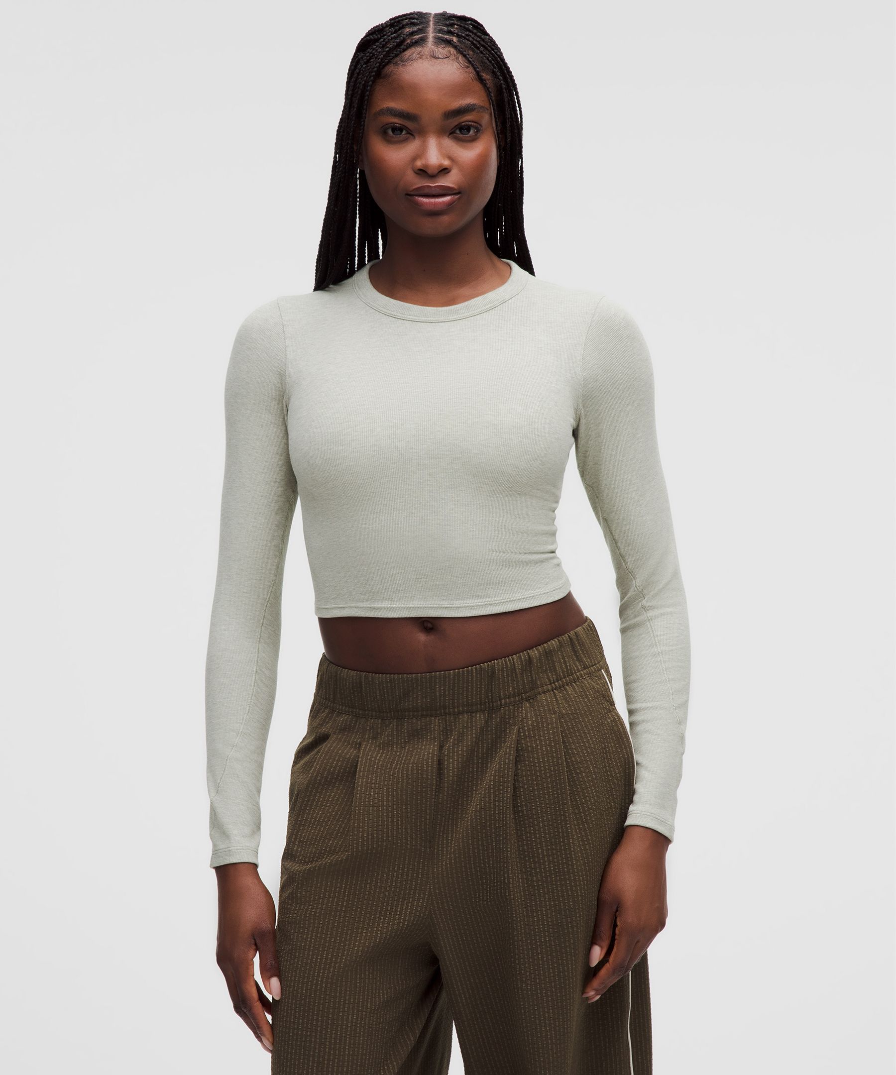 Playera Hold Tight de manga larga con bastilla recta y largo cropped