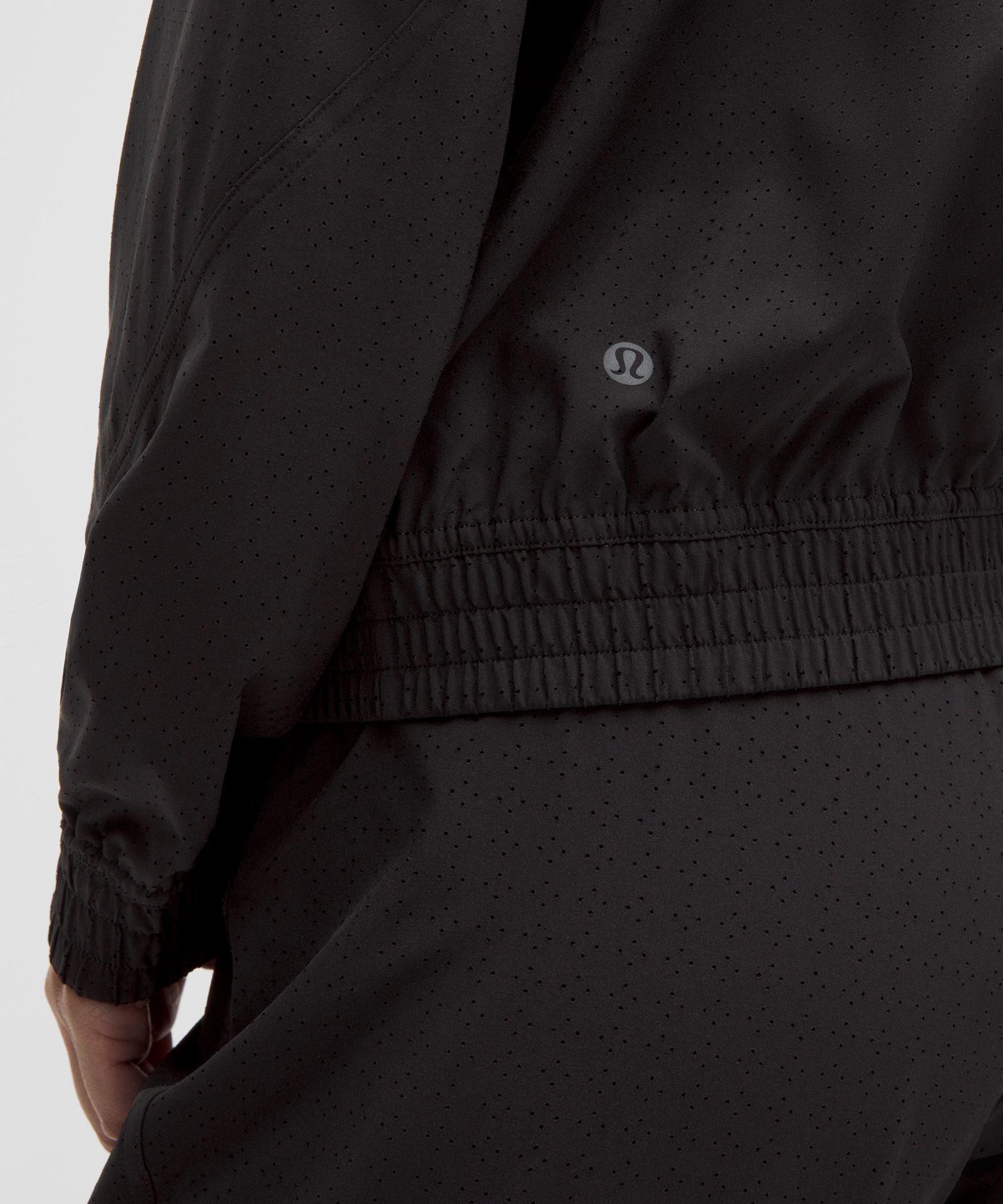 Женская куртка Lululemon Adapted State Perforated Track — фото 6