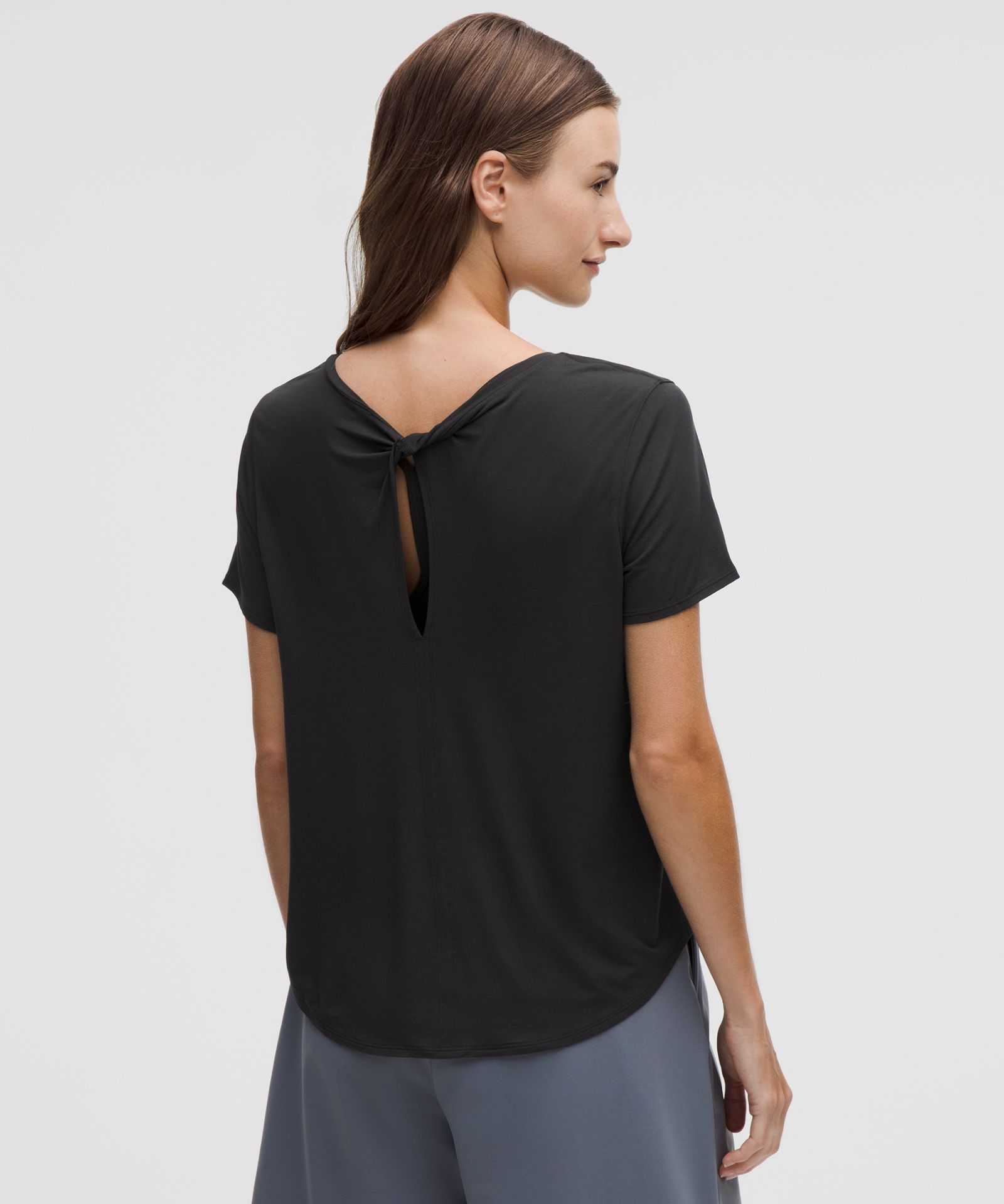 Lululemon Modal-Silk Twist-Back Short-Sleeve Shirt — фото 3