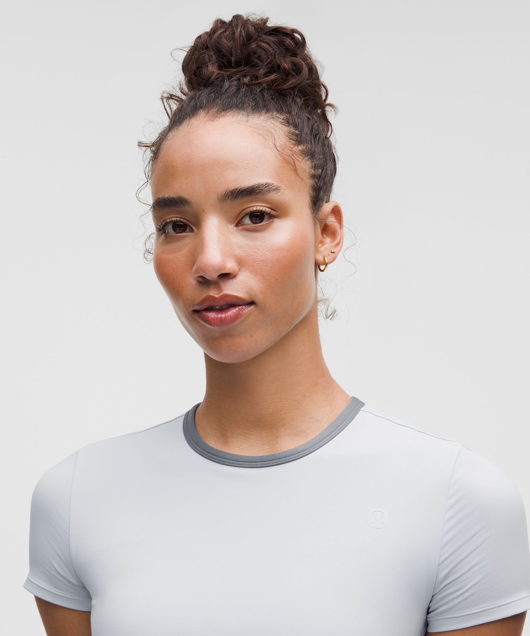Lululemon Tight-fit Cropped Shelf-bra T-shirt Medium Support, B/c Cup