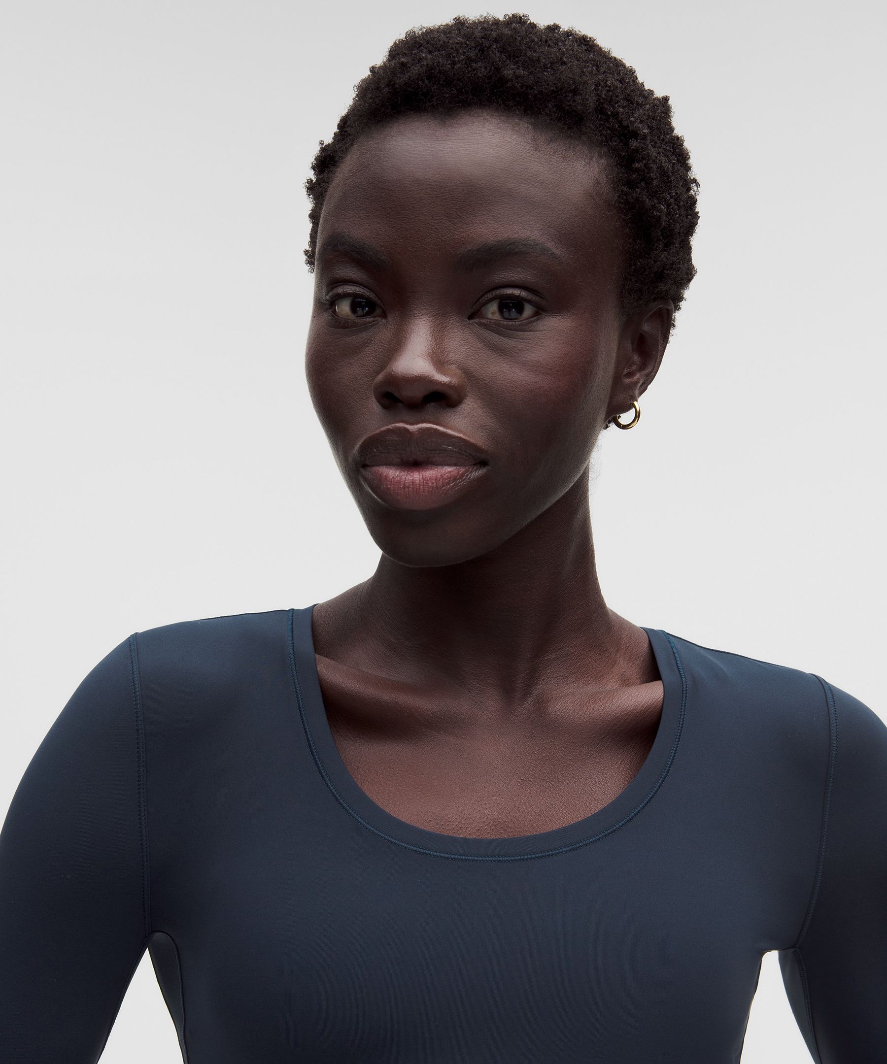 Unrestricted Power Cropped Long-Sleeve Shirt