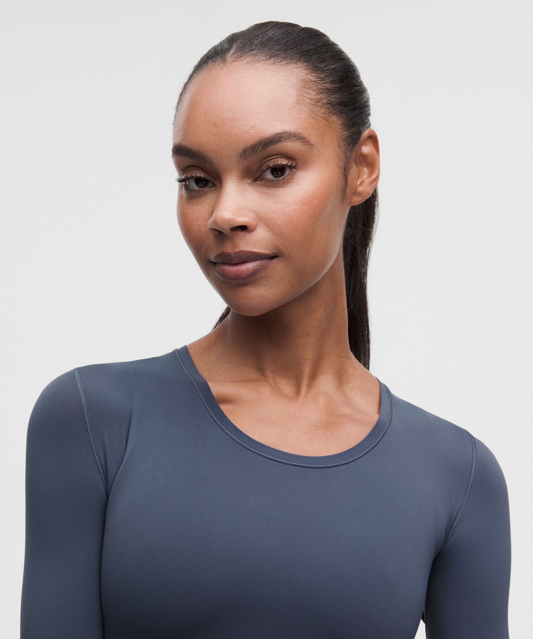 Unrestricted Power Cropped Long-Sleeve Shirt