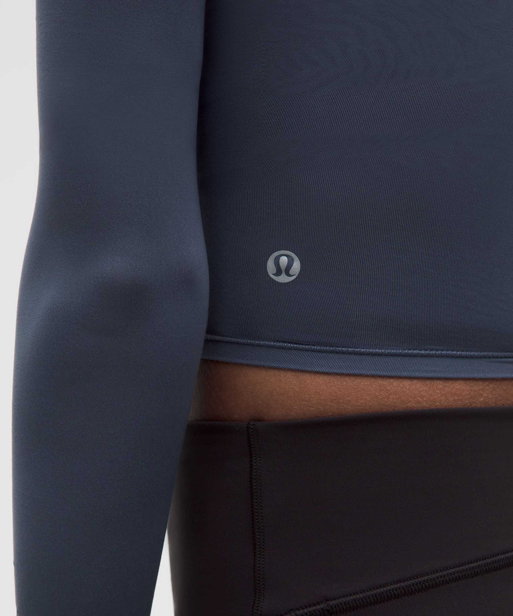 Unrestricted Power Cropped Long-Sleeve Shirt