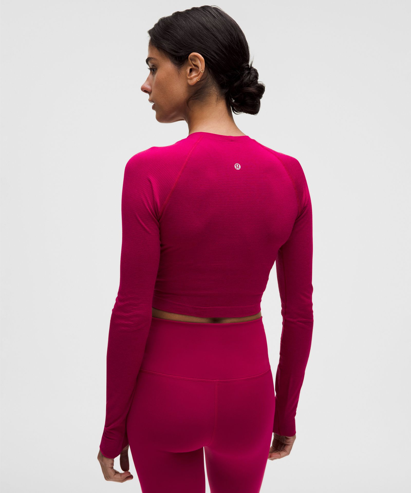 Женский укороченный лонгслив Lululemon Swiftly Tech 2.0 — фото 3