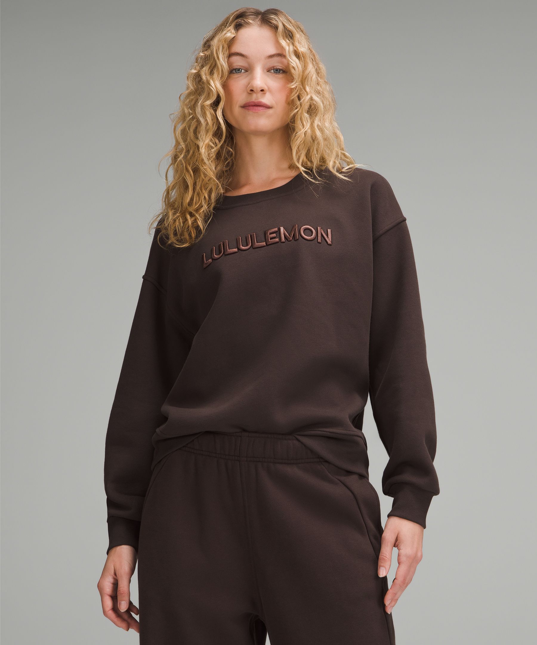 LULULEMON PERFECTLY hotsell OVERSIZED CREW GRAPHIC