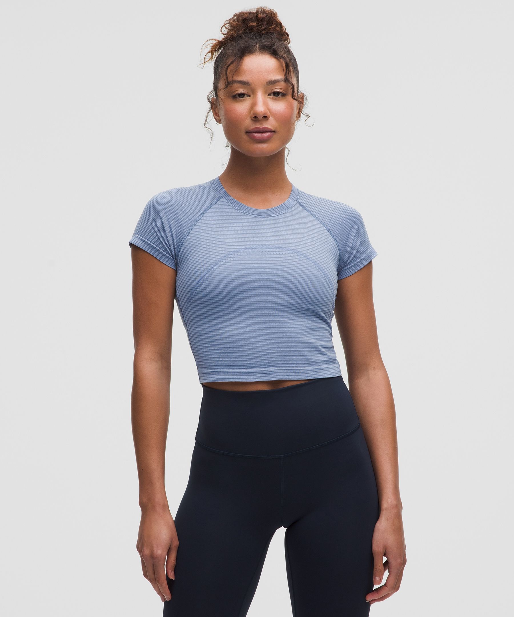 Swiftly Tech Cropped Short-Sleeve Shirt 2.0