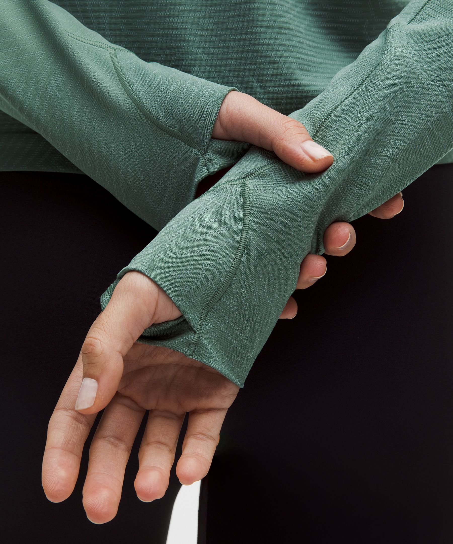 Team Canada Swiftly Tech Long-Sleeve Shirt 2.0 Waist Length *COC Logo