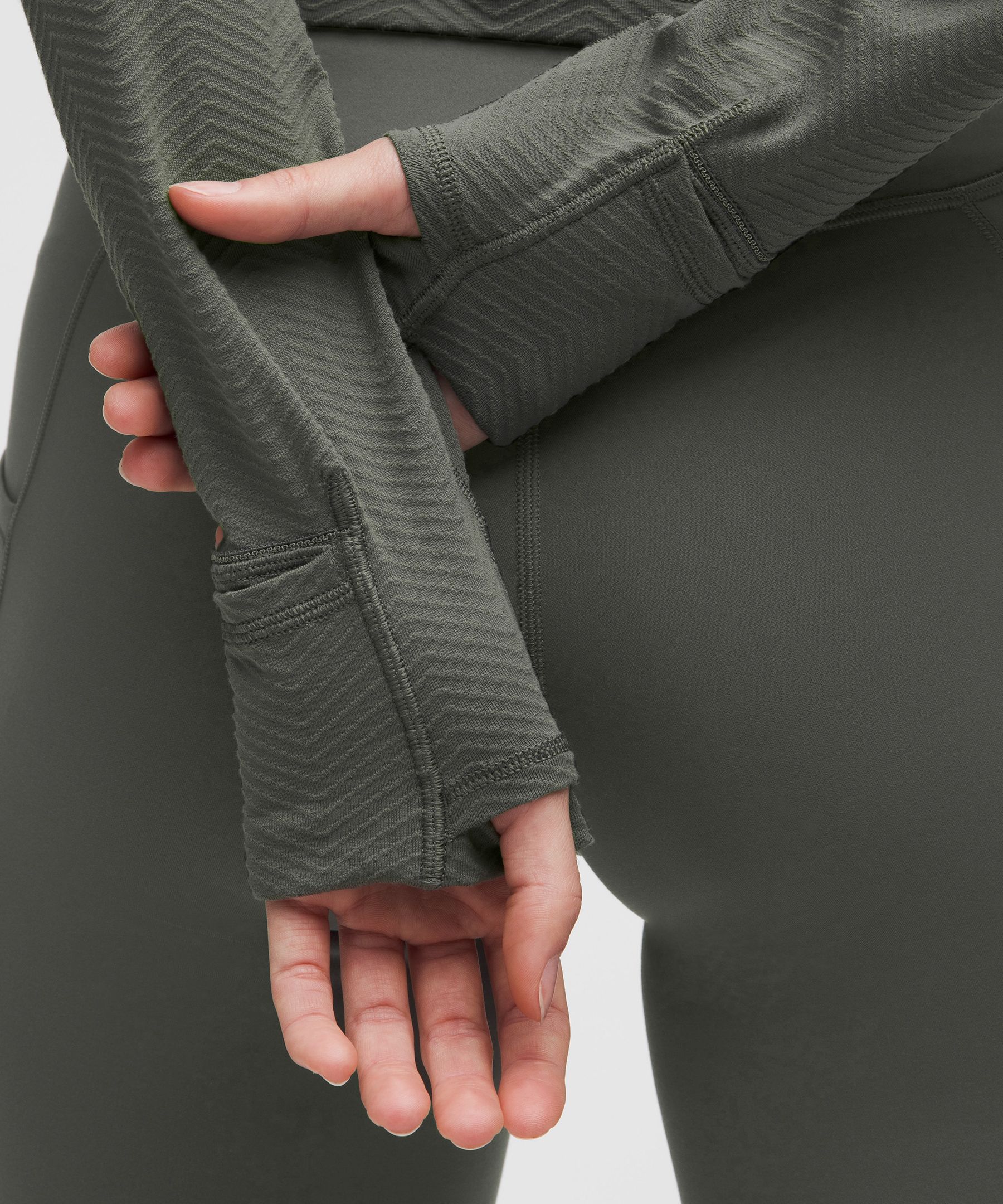 It's Rulu Cropped Half Zip 