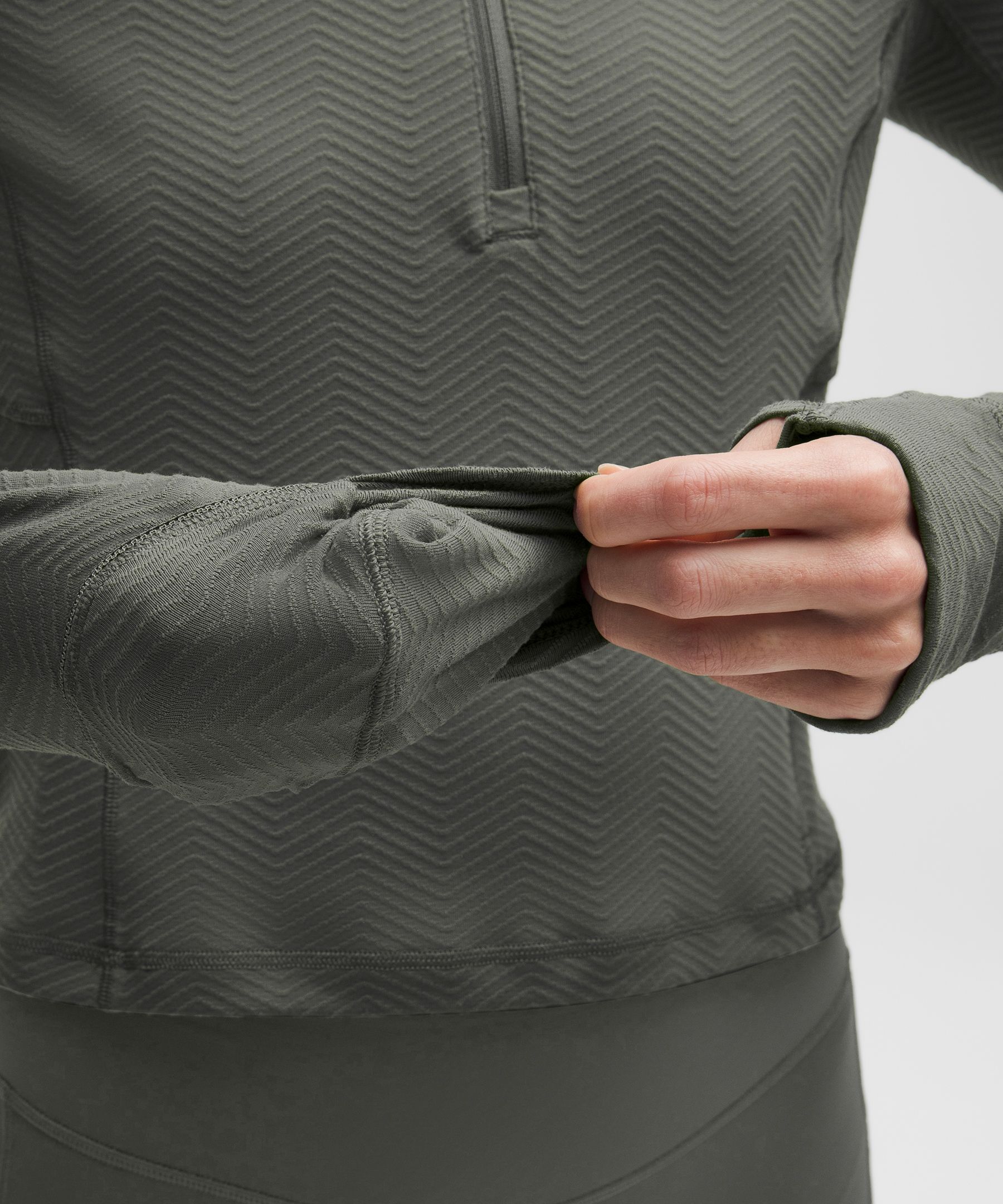 It's Rulu Cropped Half Zip 