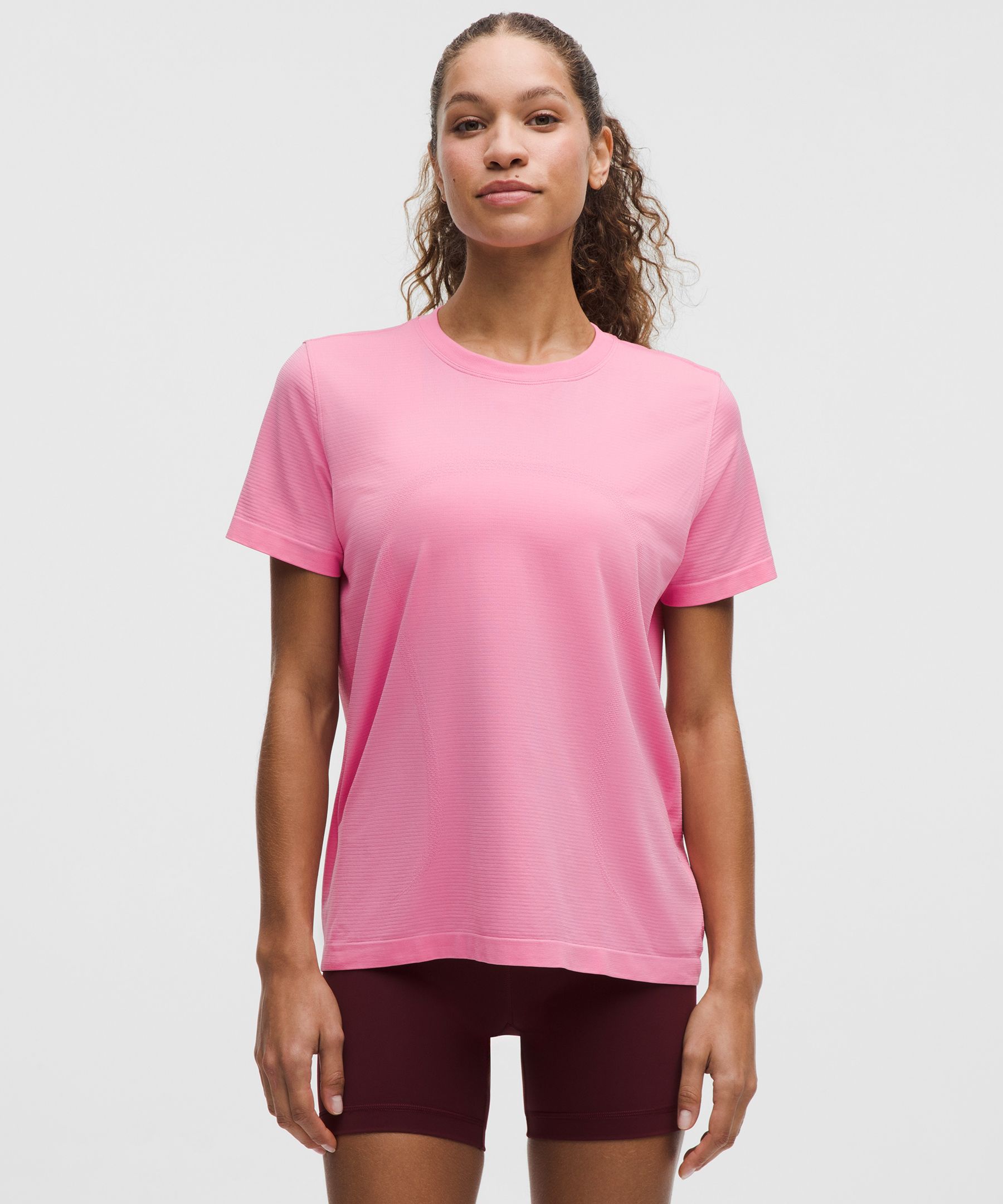 Lululemon Tシャツ 半袖 リブ ピンク サイズ8 M ウィメンズ ショートスリーブ 【ルルレモン公式｜lululemon Japan】