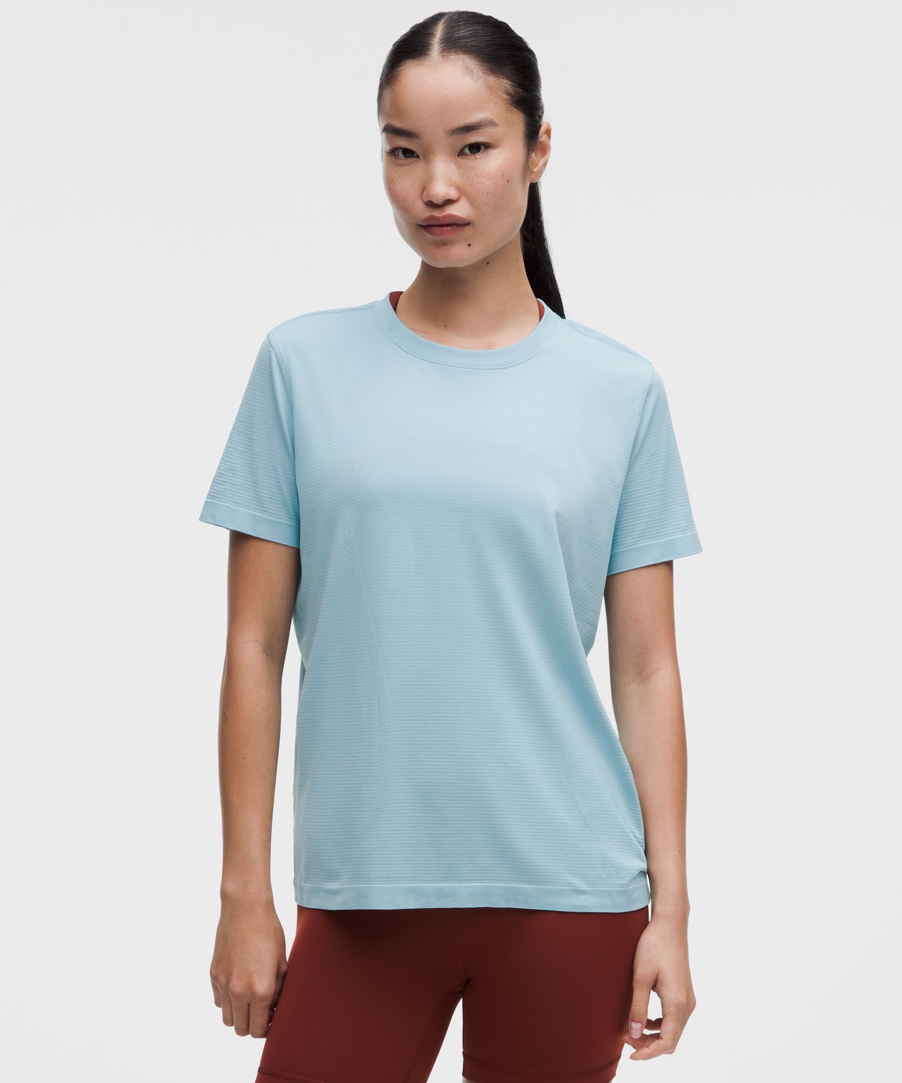 Swiftly Relaxed Short-Sleeve Shirt Hip Length *Updated Fit