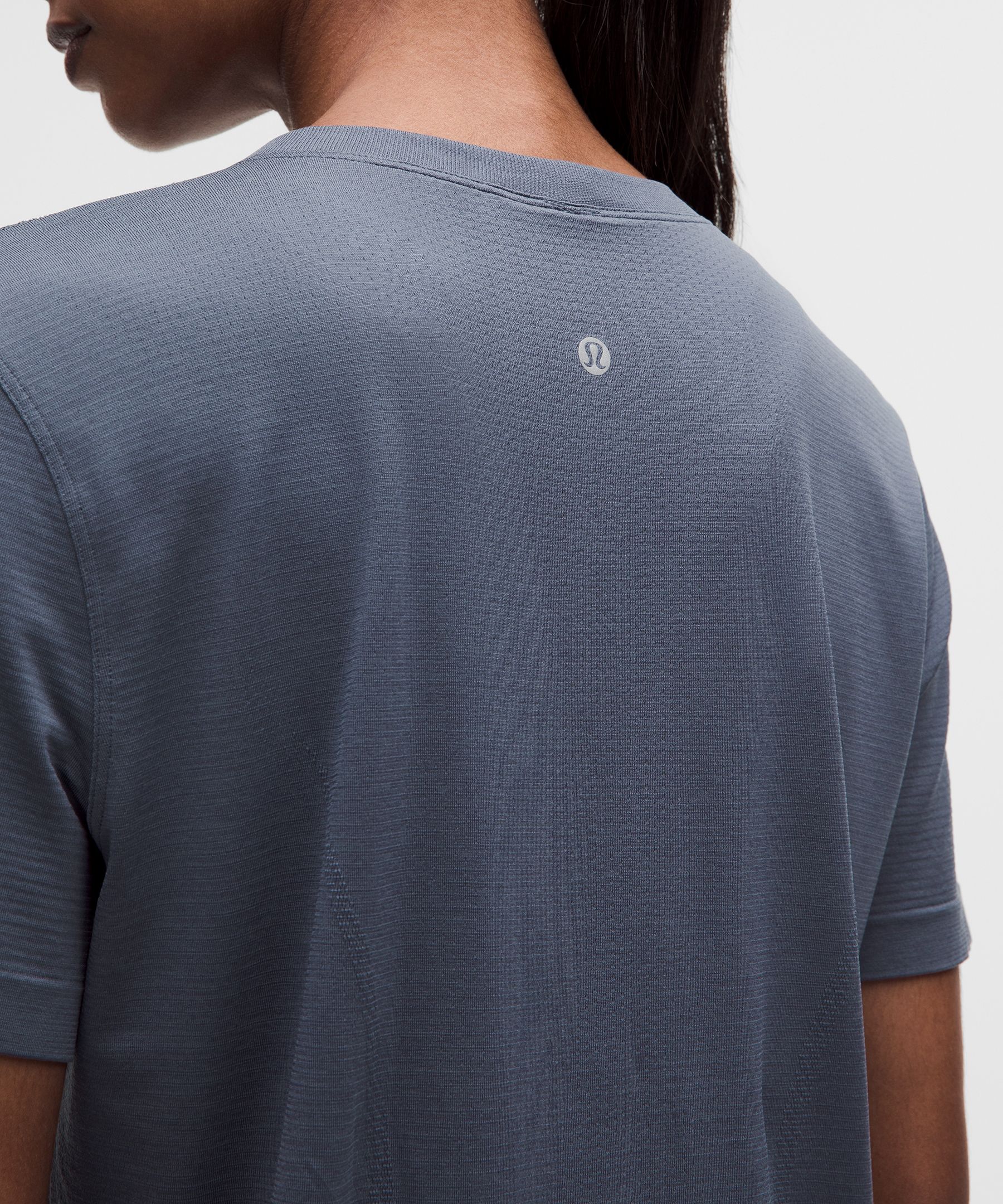 T-shirt Swiftly coupe d&eacute;contract&eacute;e *Coupe revisit&eacute;e
