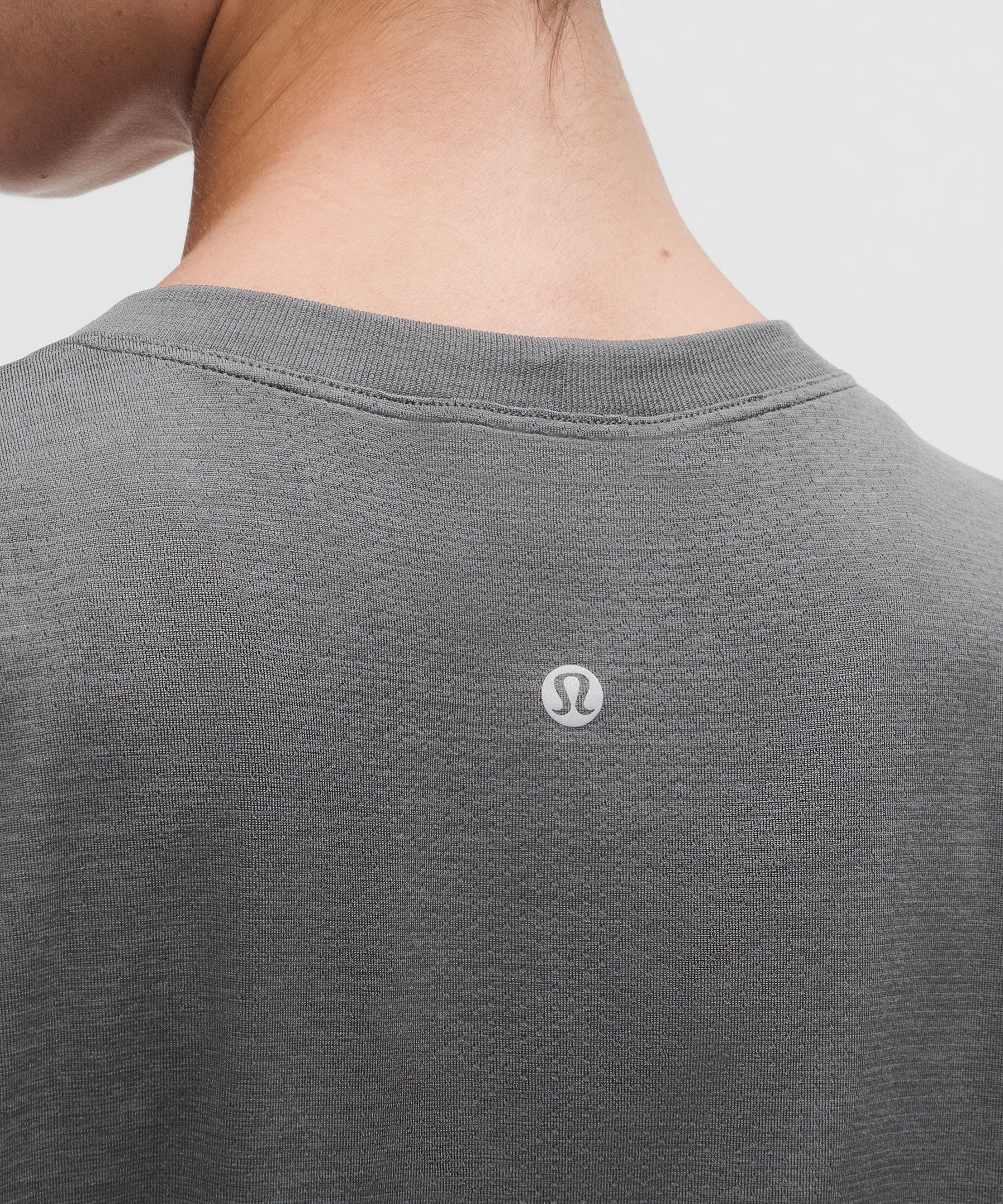 T-shirt Swiftly coupe d&eacute;contract&eacute;e *Coupe revisit&eacute;e