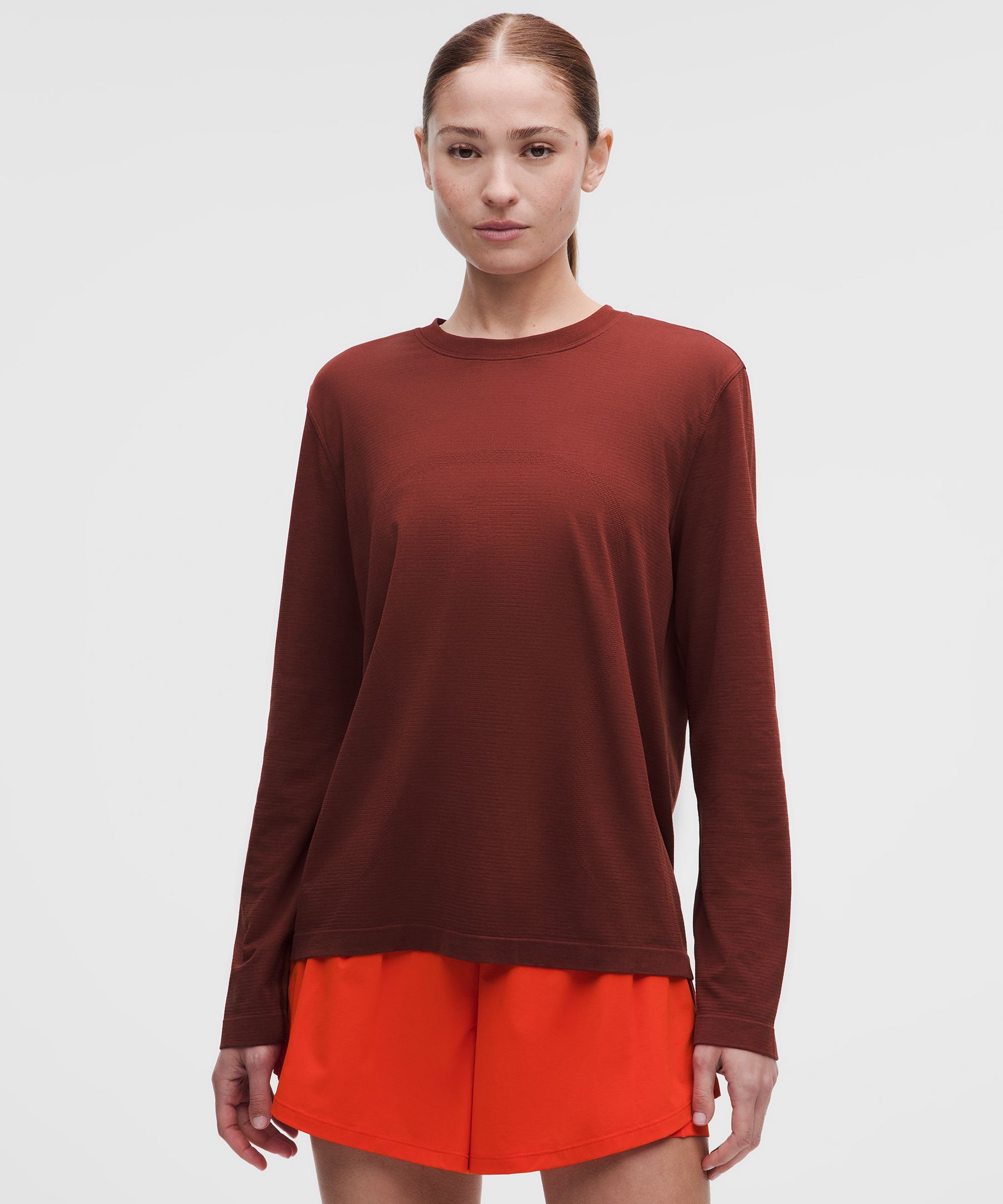 lululemon – Women’s Swiftly Relaxed Long-Sleeve Shirt Hip Length Fit – Color Red/Burgundy – Size 18
