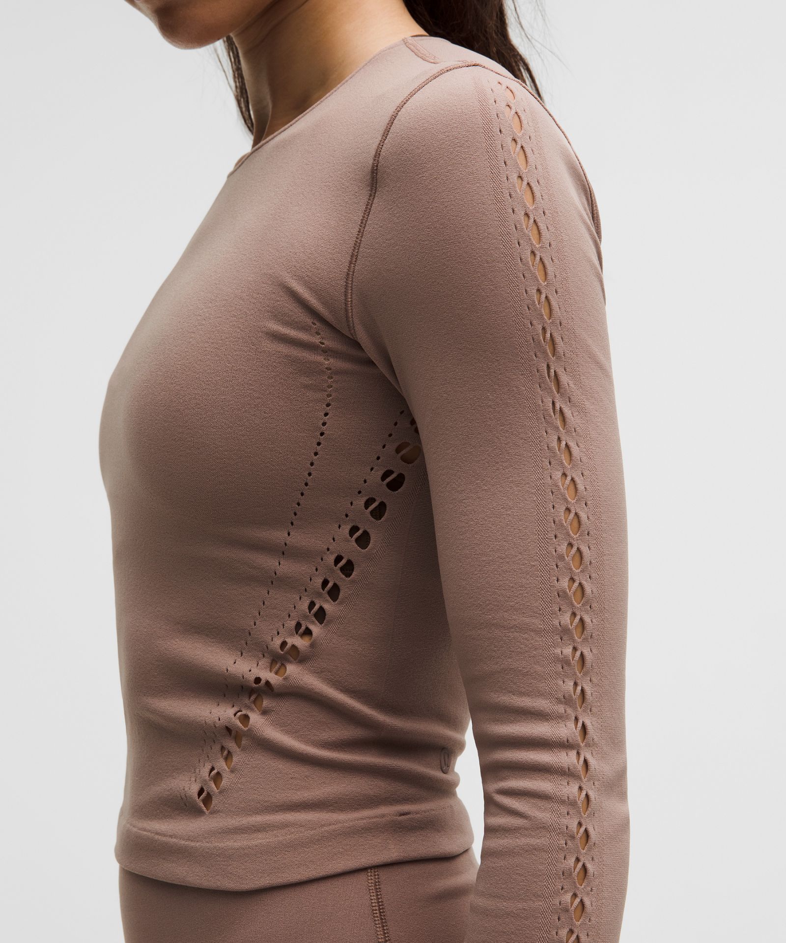 Lululemon RevealKnit Eyelet Crewneck Long-Sleeve Shirt — фото 6