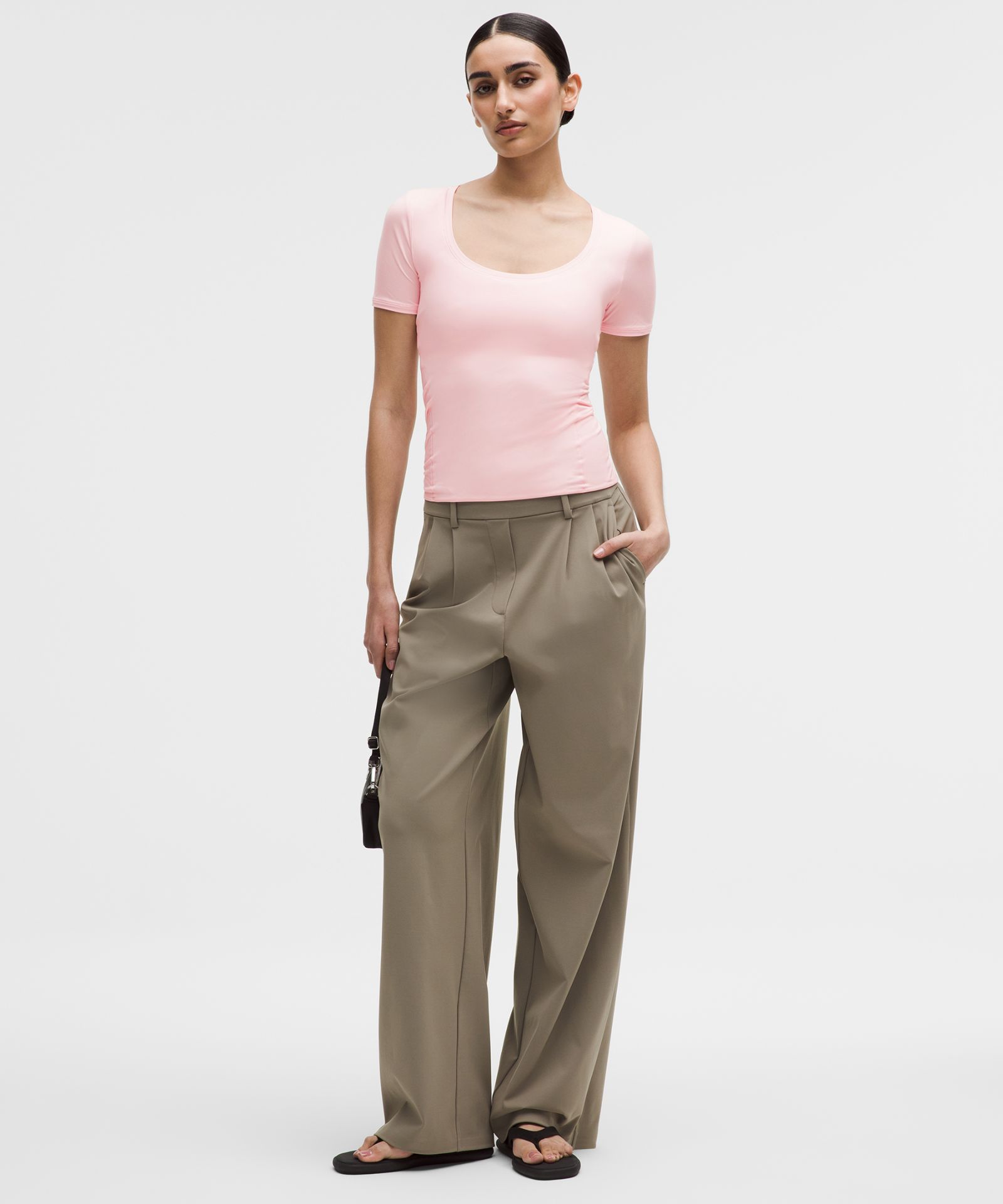 Lululemon Wundermost Ultra-Soft Nulu Scoop-Neck T-Shirt — фото 2