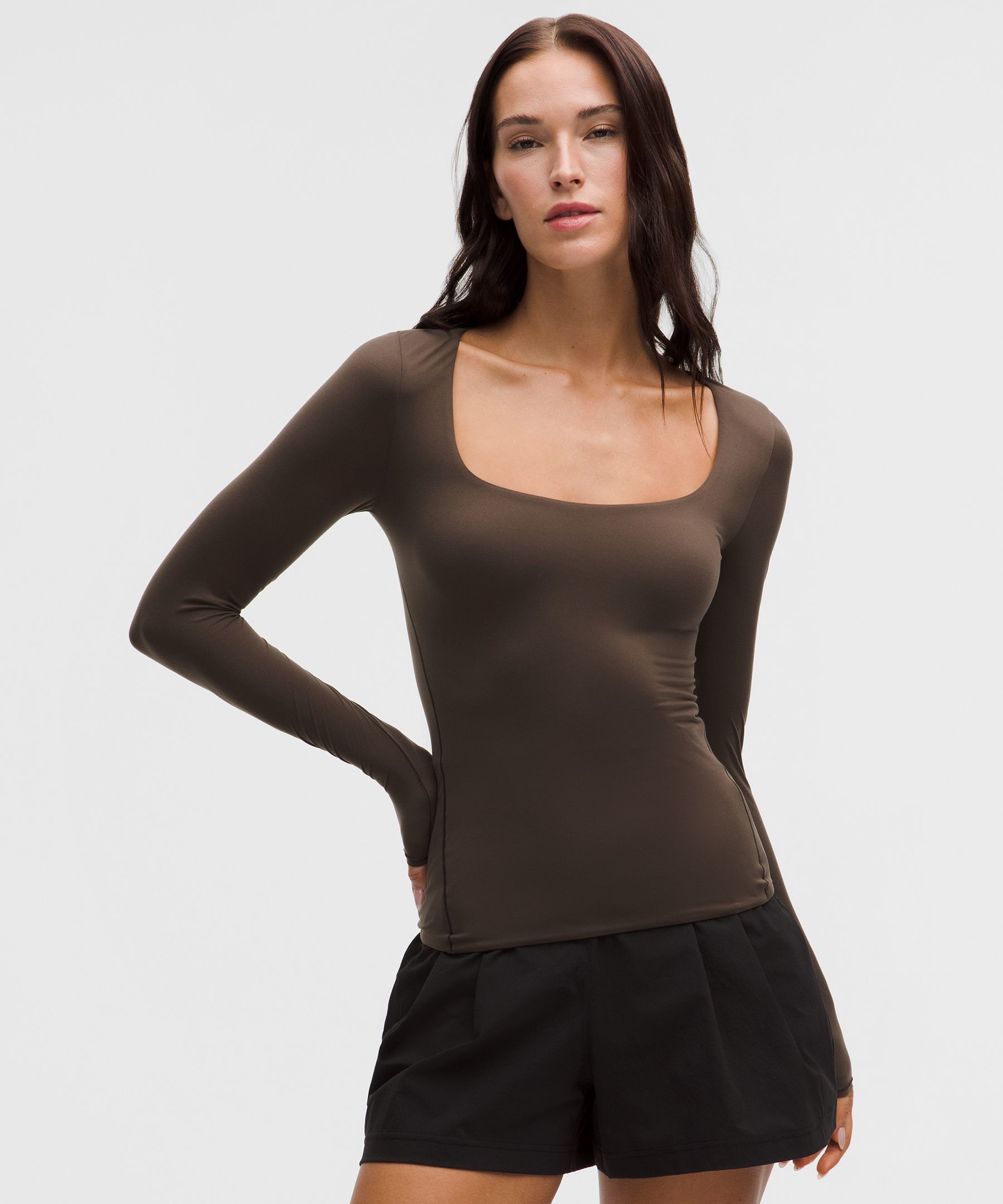 Hold Tight キーホールネック長袖シャツ *チャーム | ロングスリーブ