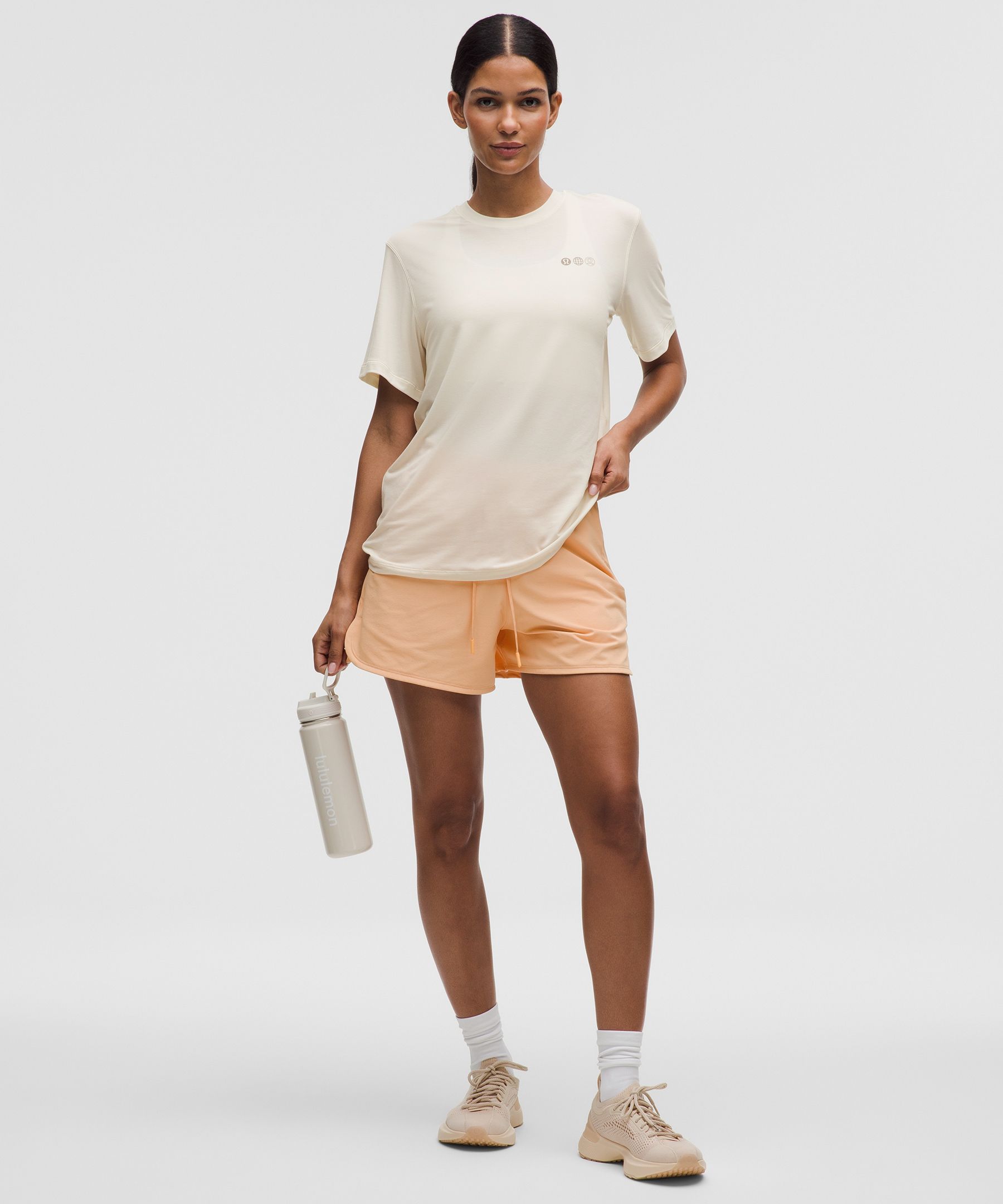 Jersey Training Short-Sleeve Shirt *Graphic | Women's Short Sleeve Shirts & Tee's