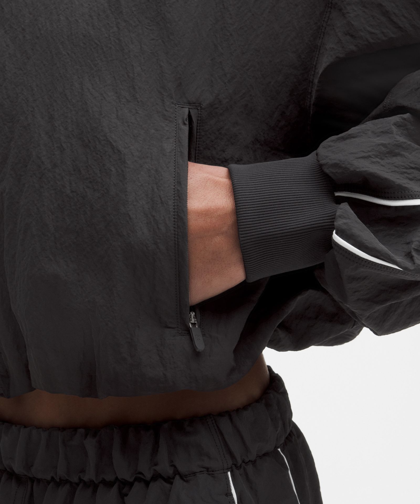 Женская нейлоновая куртка Lululemon Crinkle Track — фото 5
