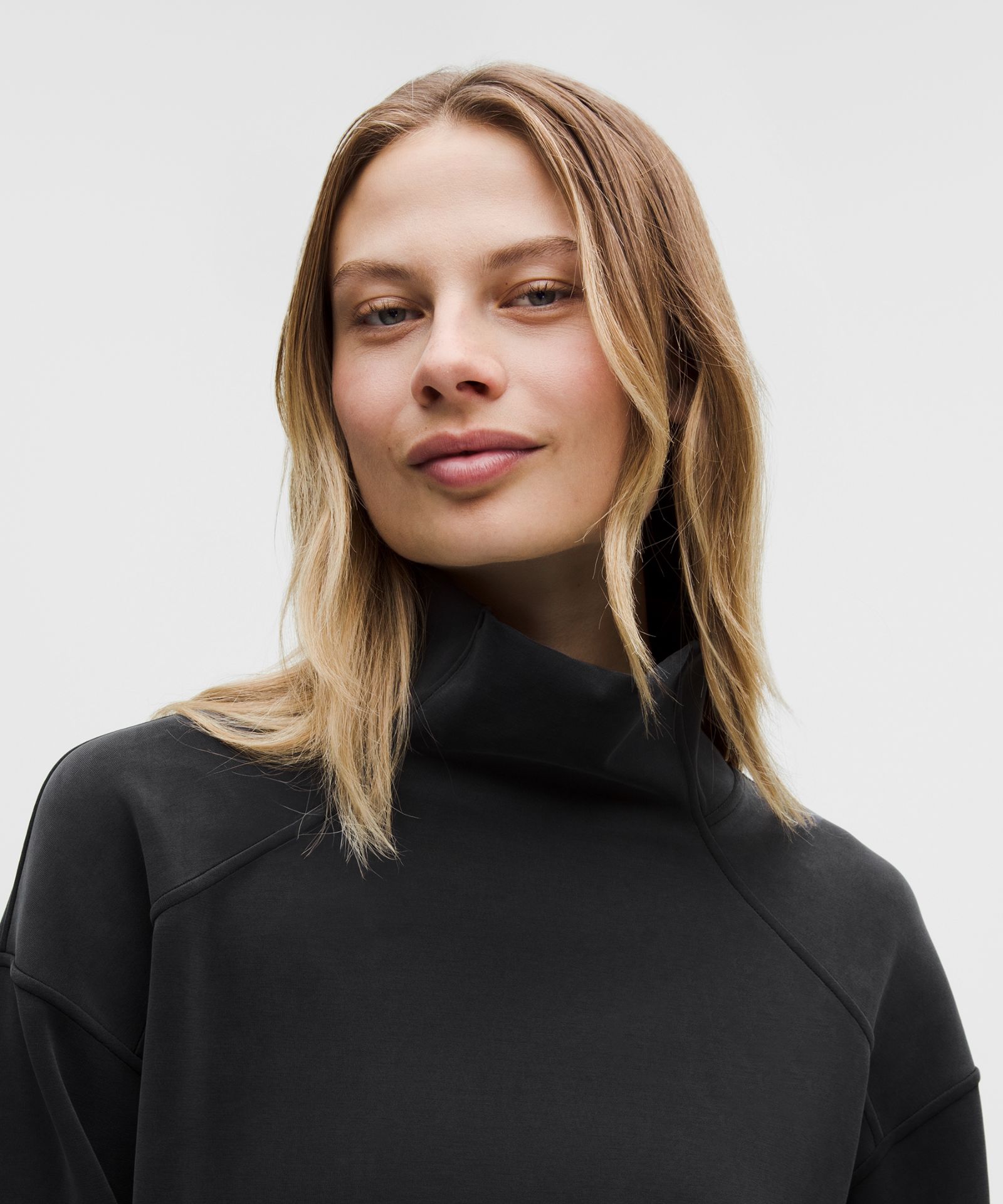 Lululemon Brushed Softstreme Funnel Neck — фото 4