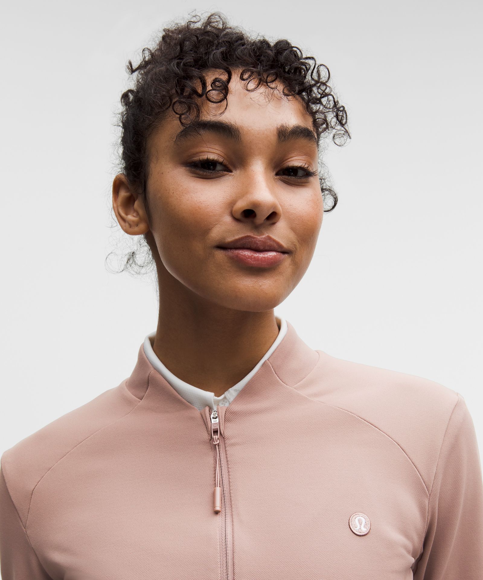 Женская лёгкая куртка Lululemon для гольфа с UV-защитой — фото 4