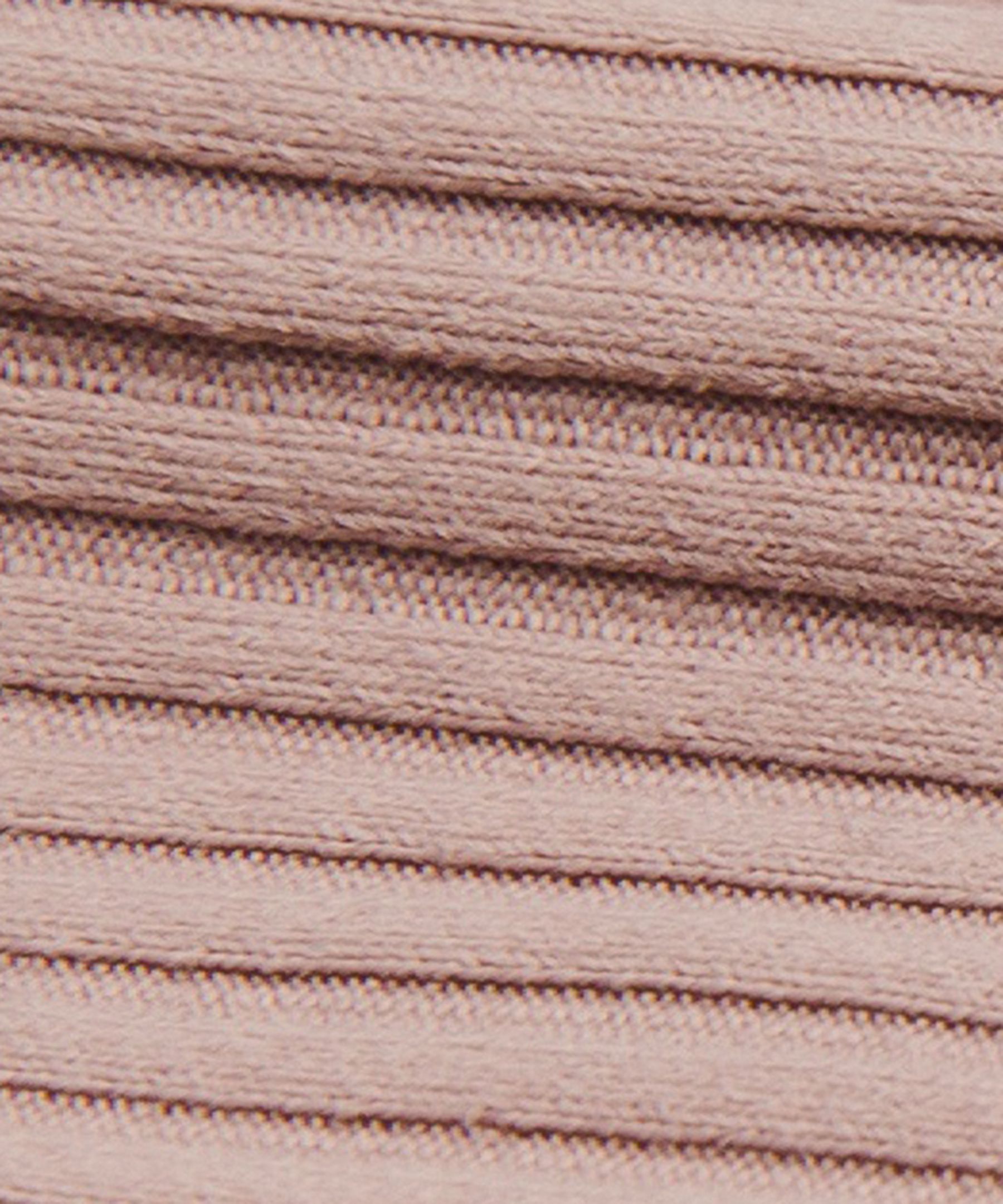 Ribbed Scoop-Back Yoga Long-Sleeve Shirt