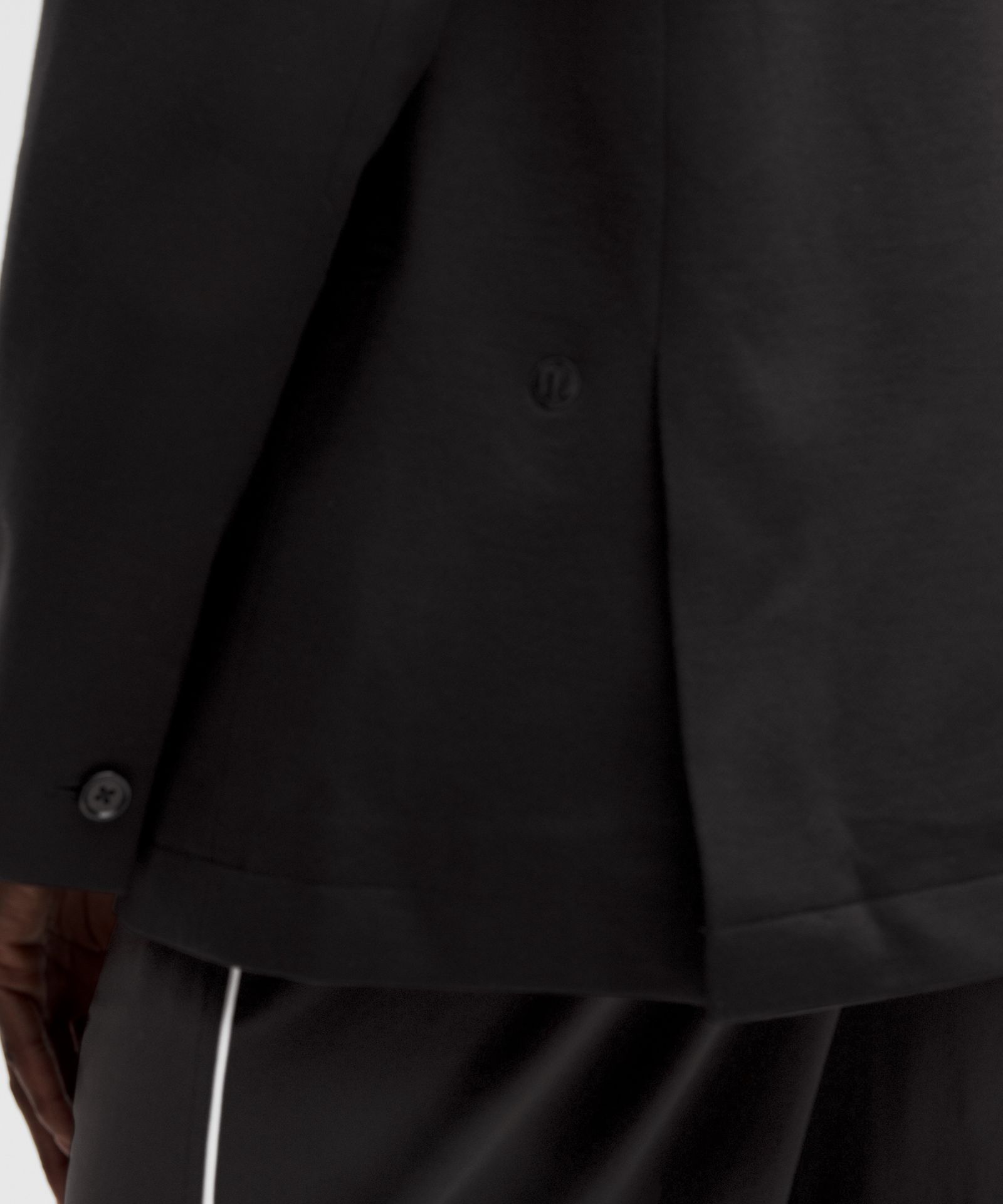 Женский блейзер Lululemon Brushed Twill оверсайз — фото 8