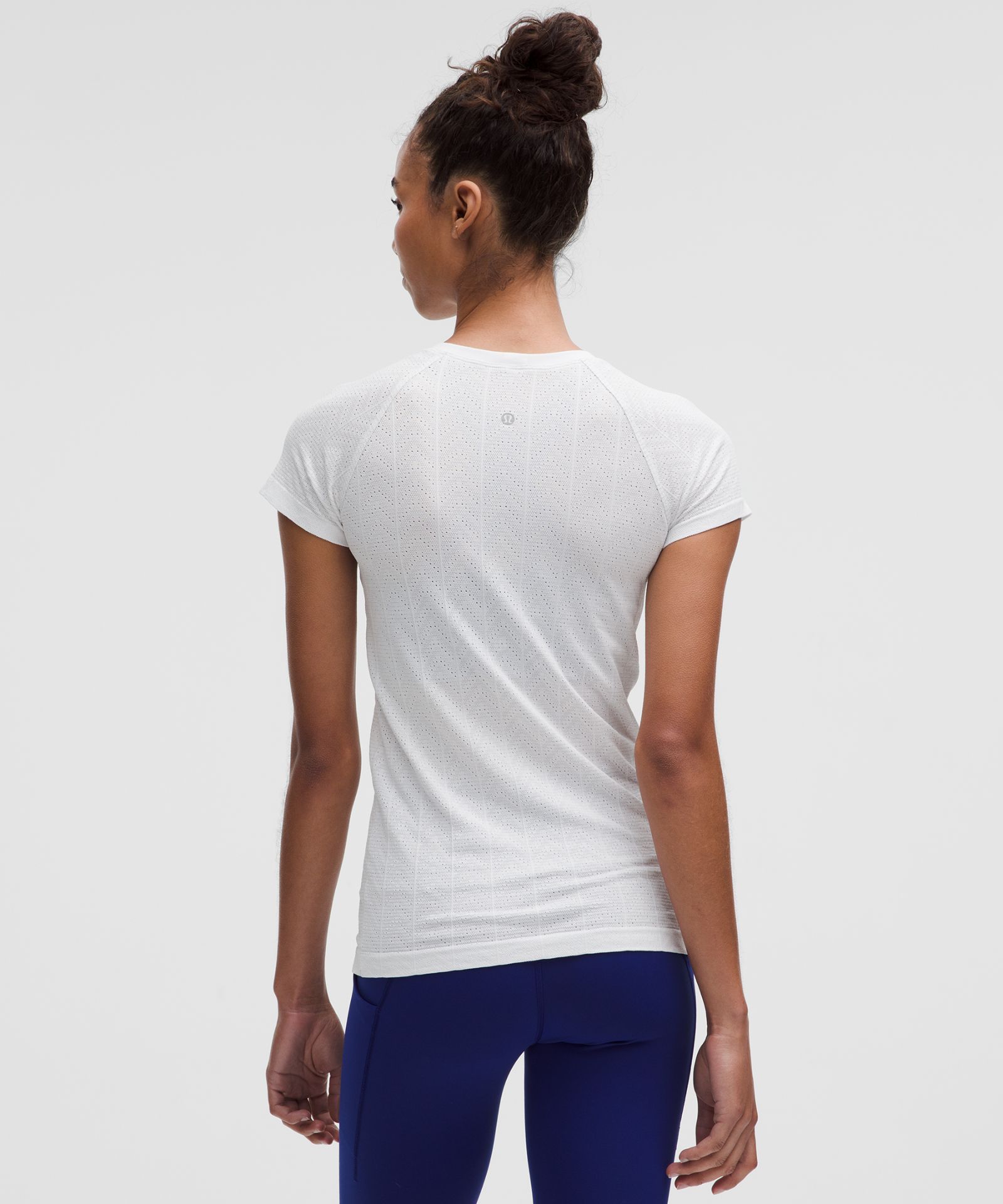 Lululemon Swiftly Pointelle Short-Sleeve Shirt *Hip Length — фото 3