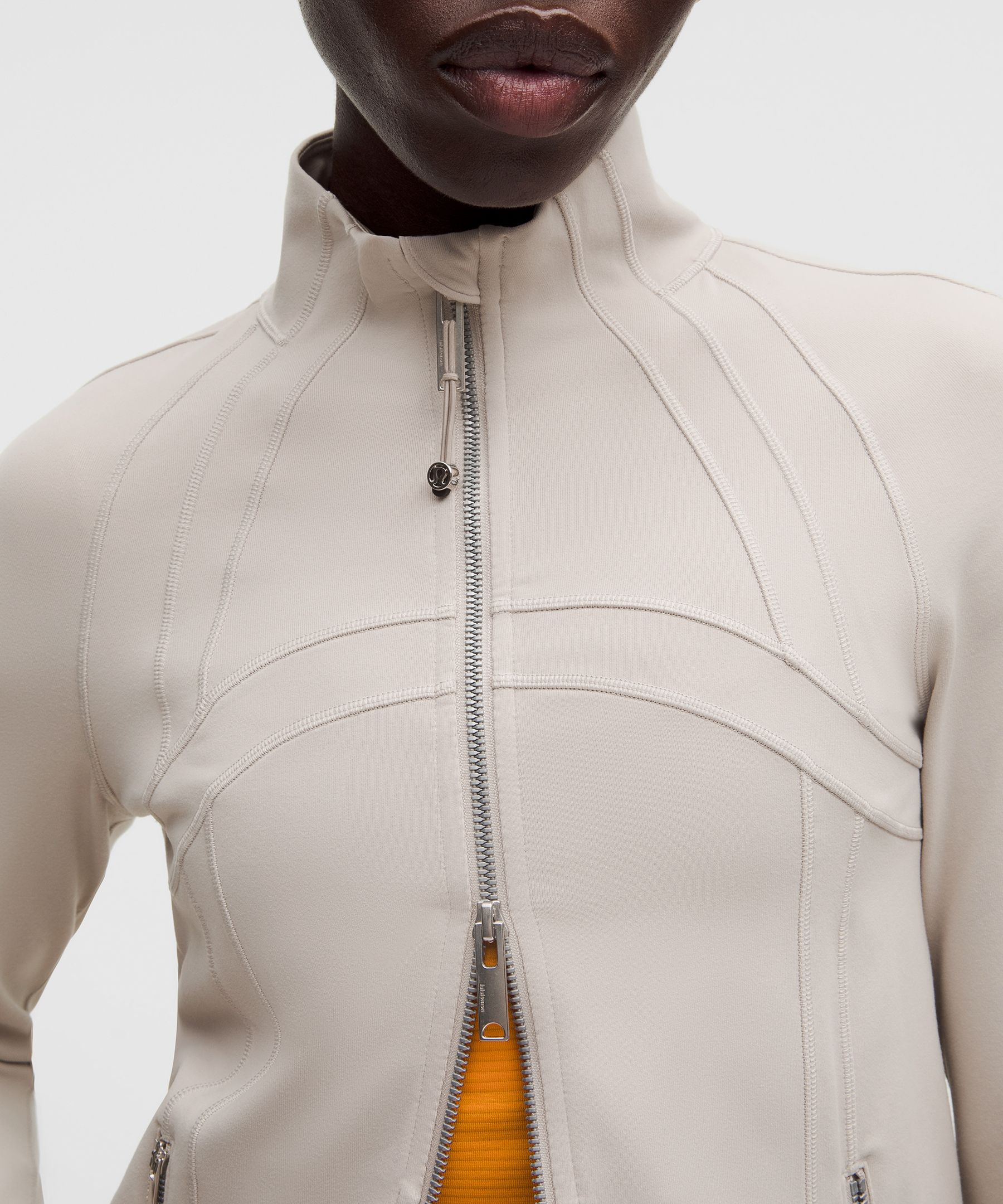 Define Track Jacket *Luon