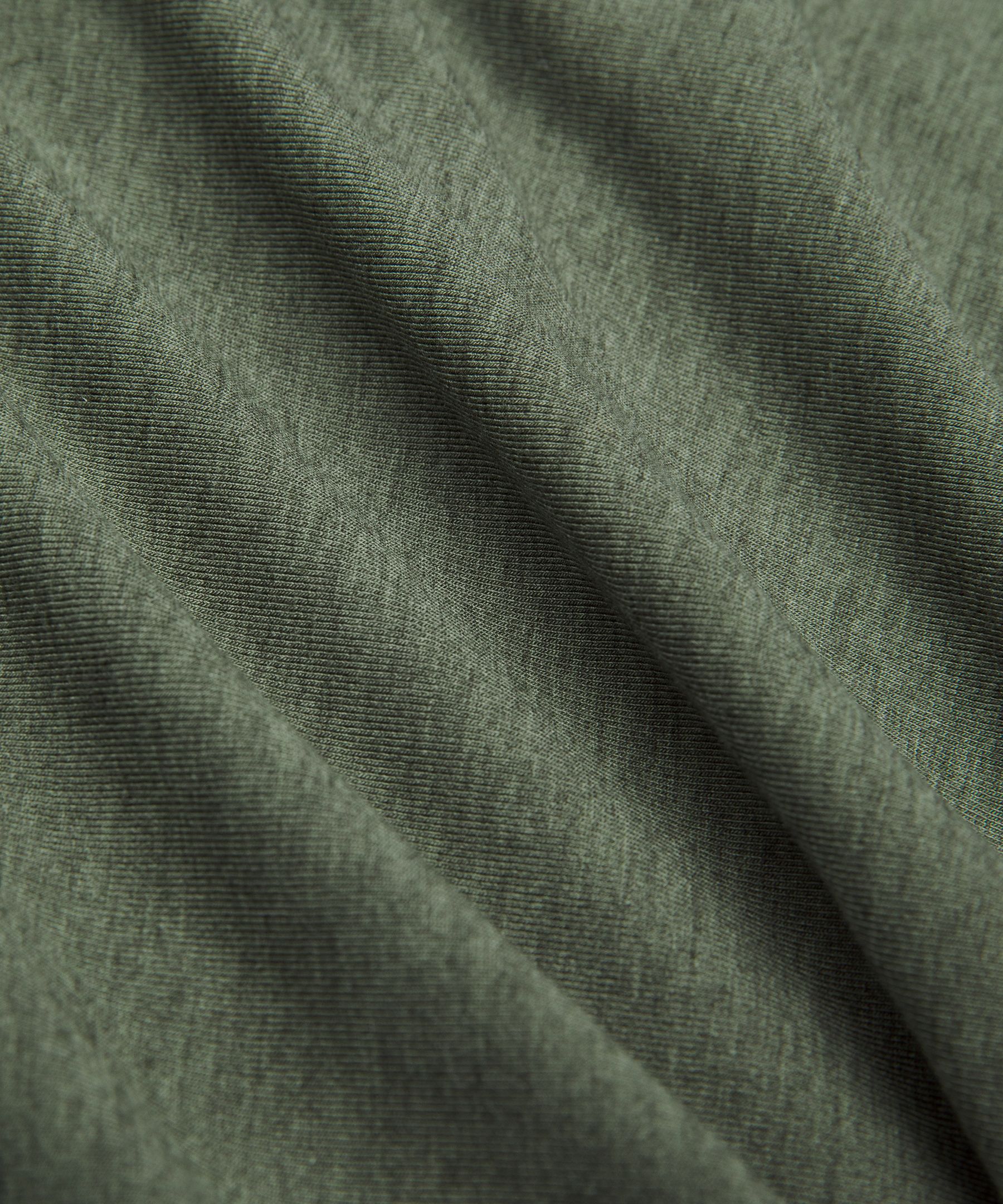 Capa base de cuello redondo en mezcla de lana merina