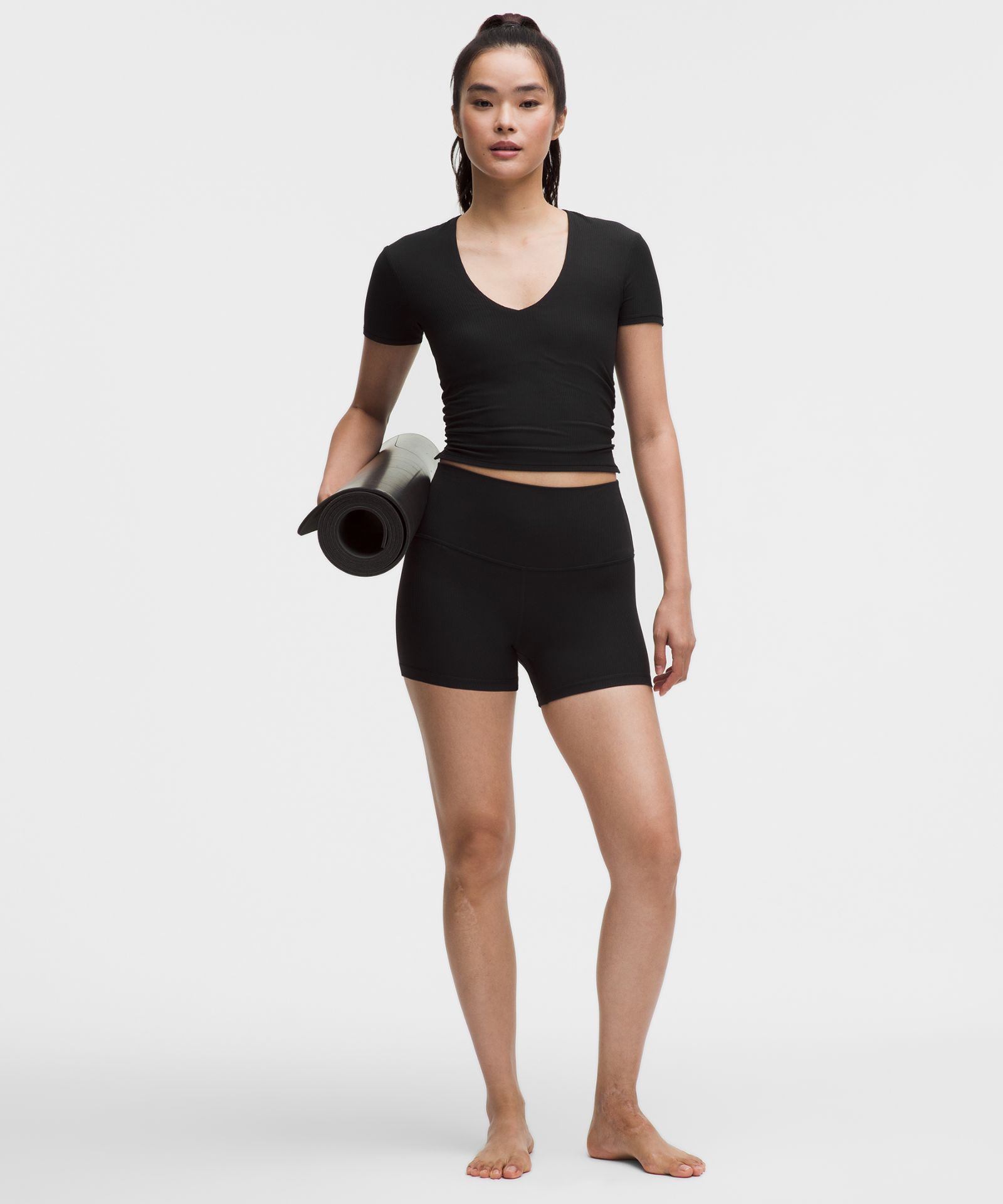 Женская футболка Lululemon All It Takes Ribbed Nulu V-Neck — фото 2