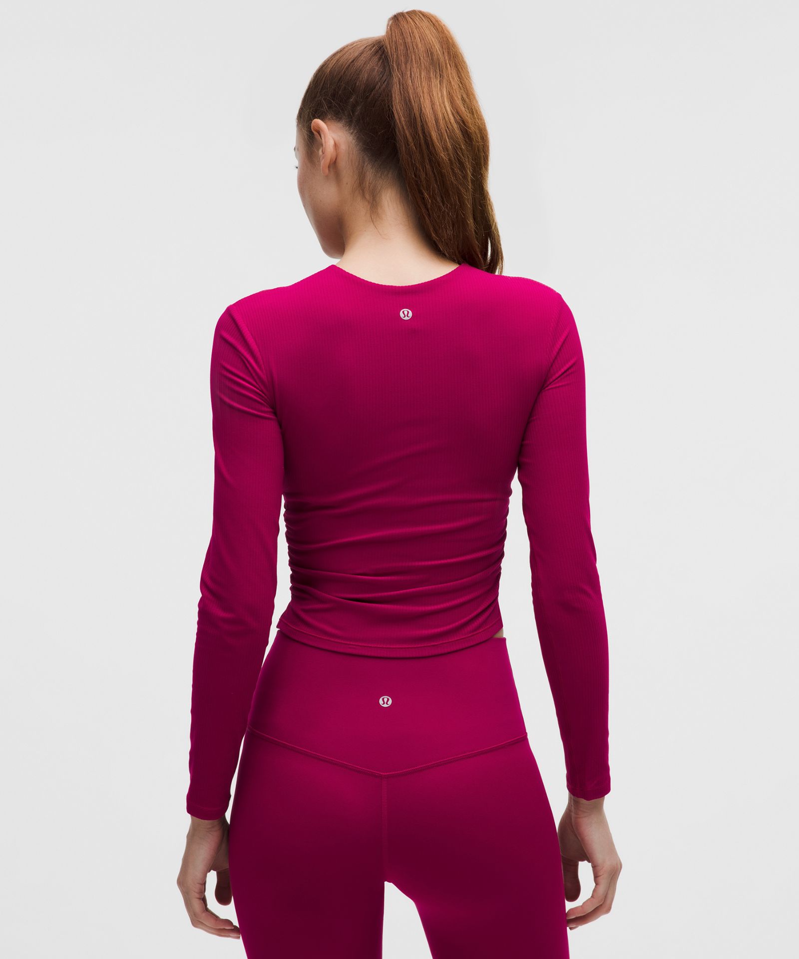 Женский лонгслив Lululemon All It Takes Ribbed Nulu с V-вырезом — фото 3