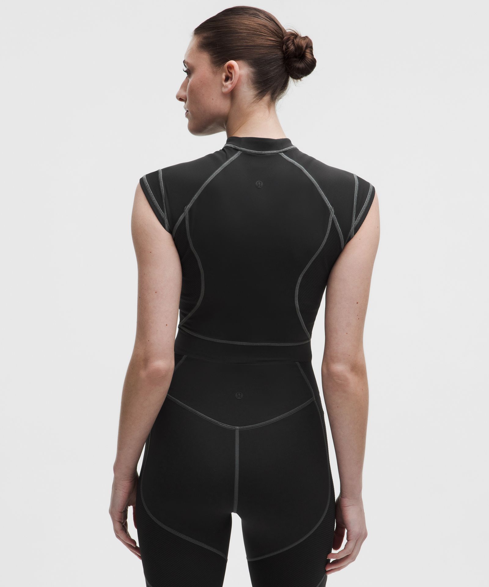 Lululemon Everlux Panelled Short-Sleeve Shirt — фото 3
