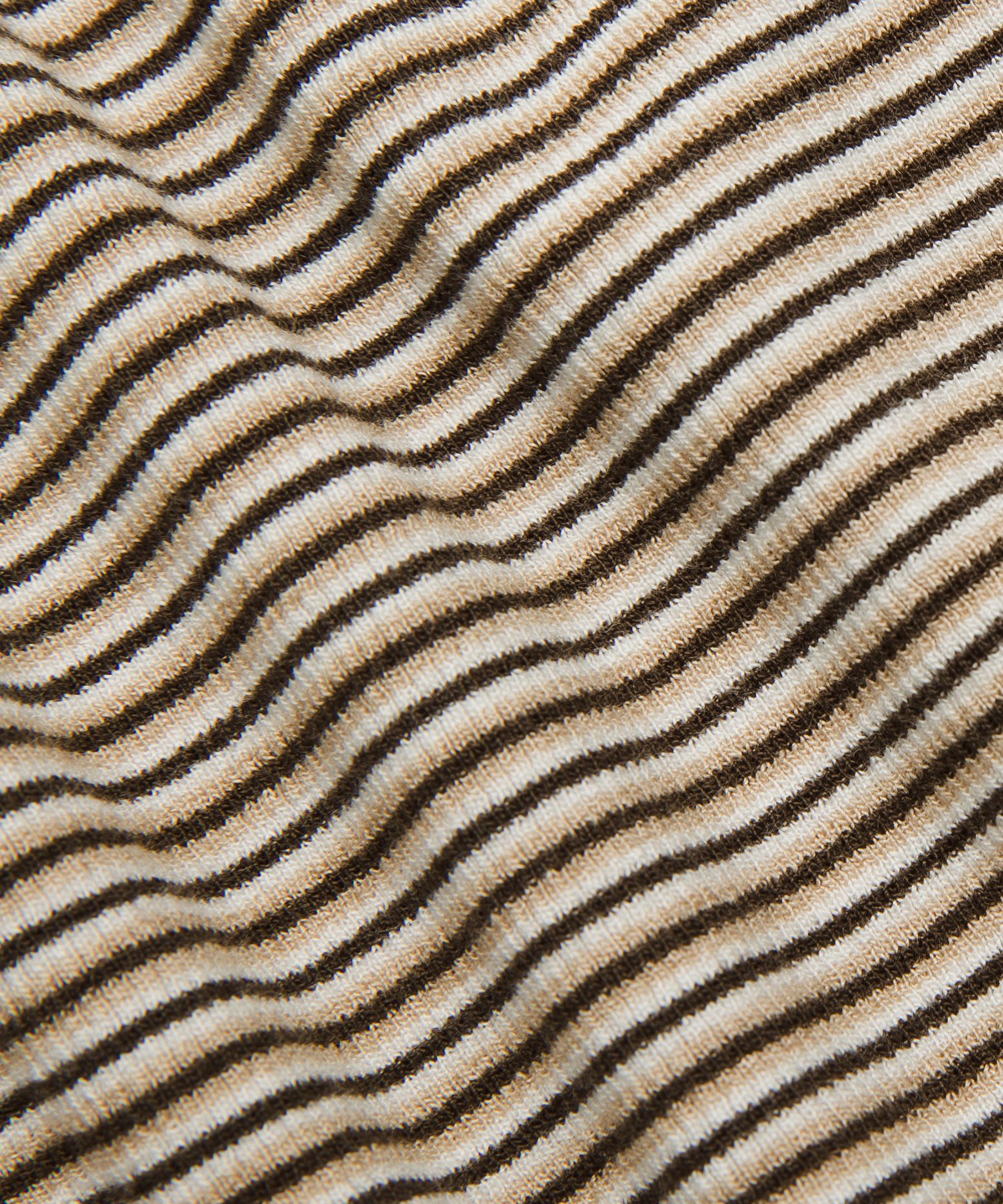 Hold Tight Straight-Hem Cropped Long-Sleeve Shirt