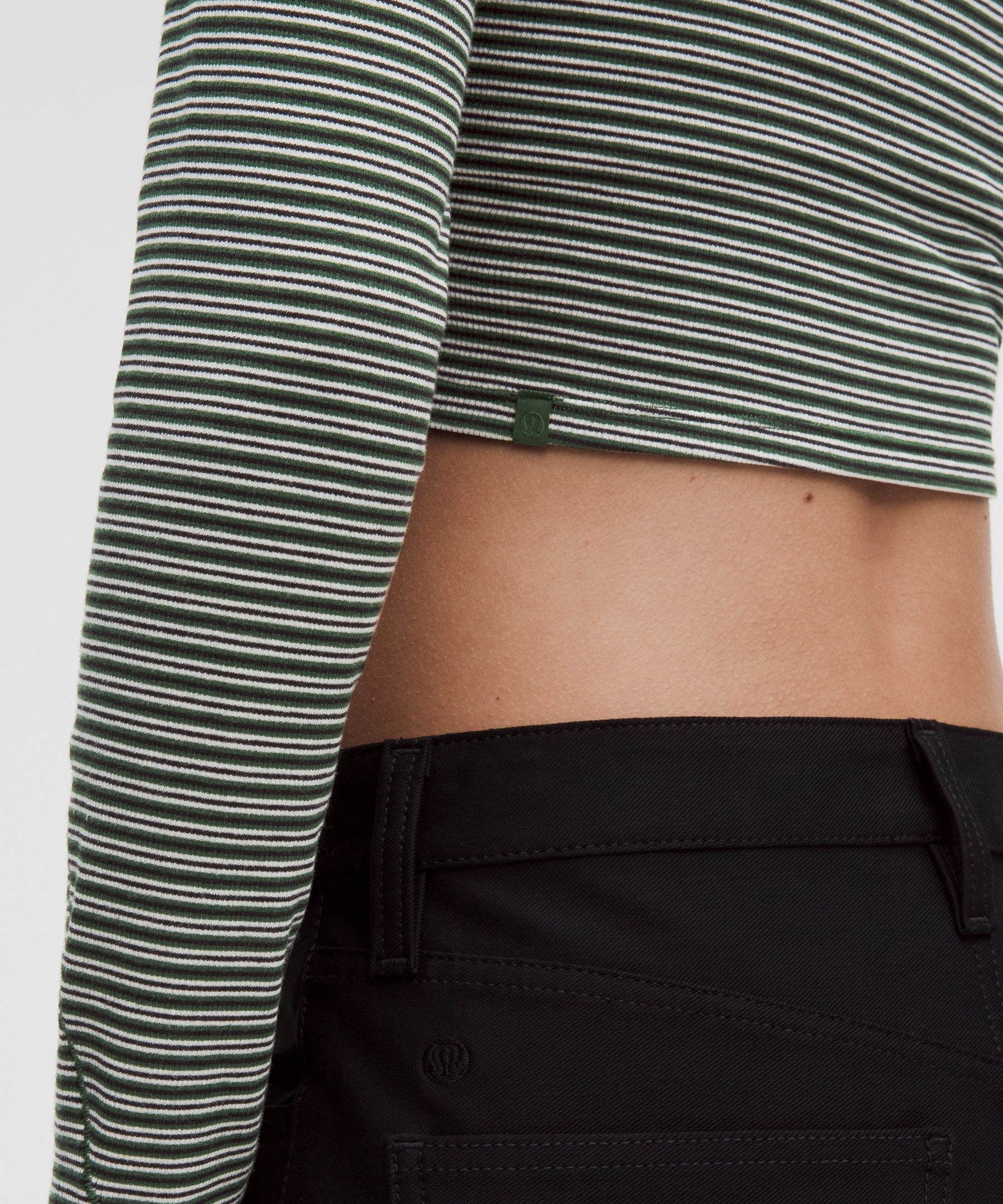 Hold Tight Straight-Hem Cropped Long-Sleeve Shirt