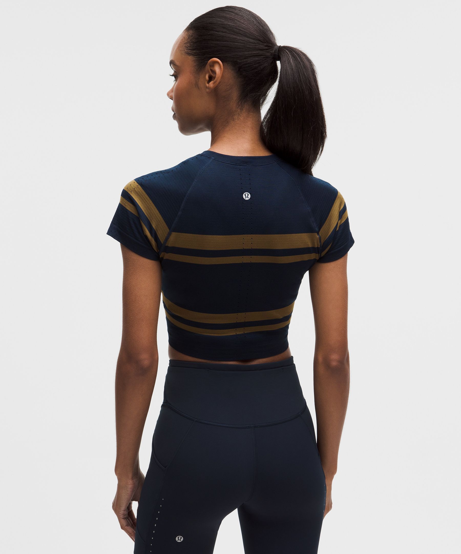Swiftly Tech Cropped Short-Sleeve Shirt 2.0 *Stripe