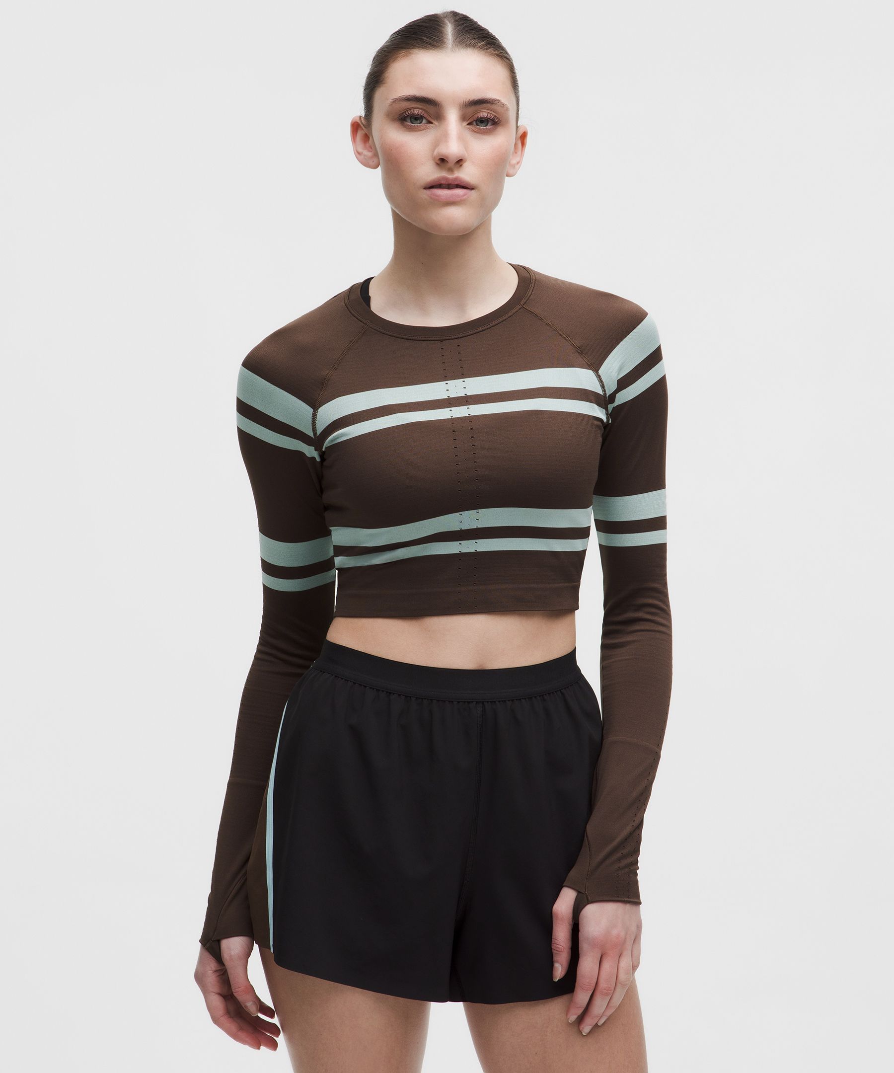 Playera Cropped Swiftly Tech 2.0 de manga larga *Stripe