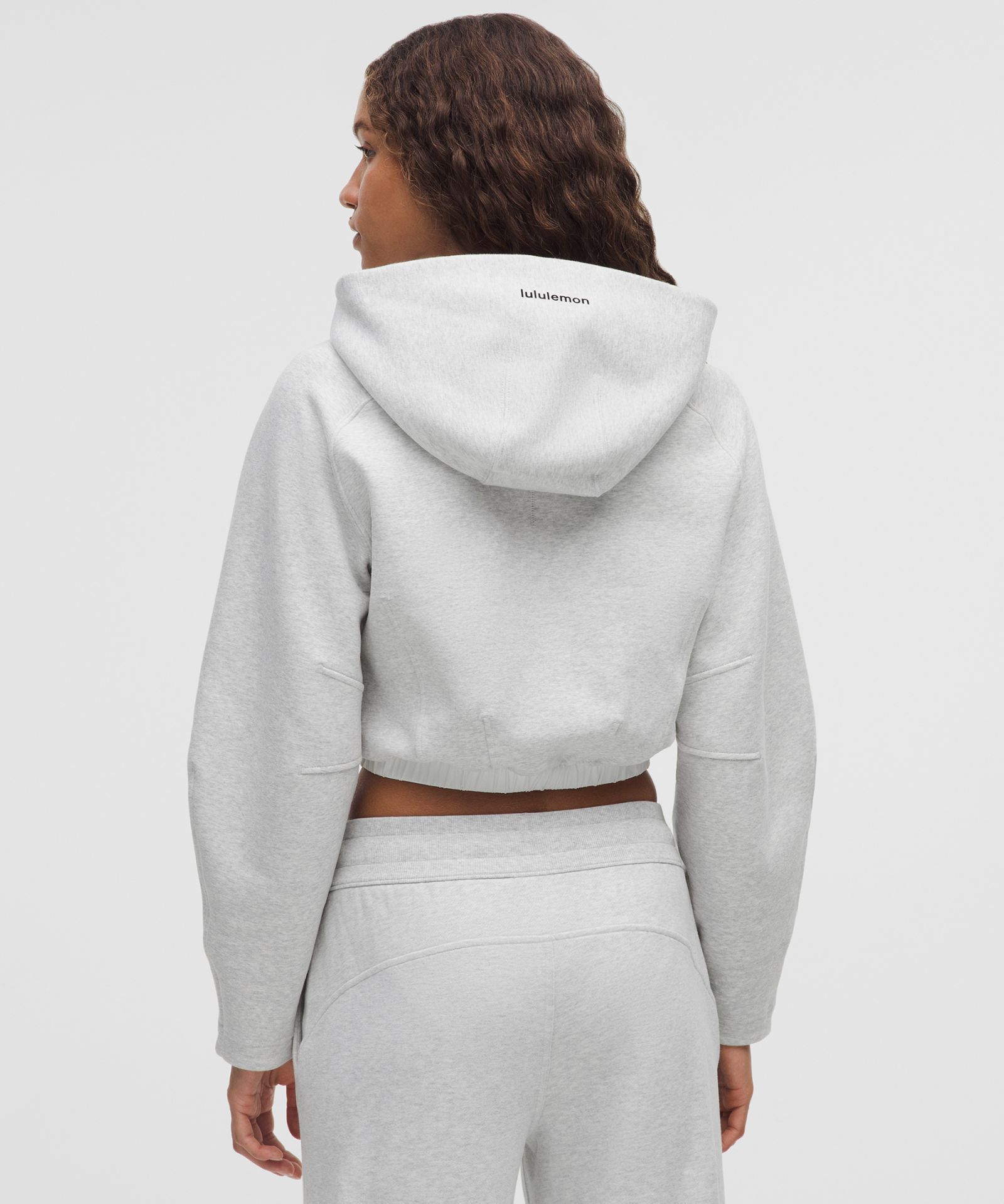 Женское укороченное худи Lululemon Loungeful Relaxed-Fit Full-Zip — фото 3