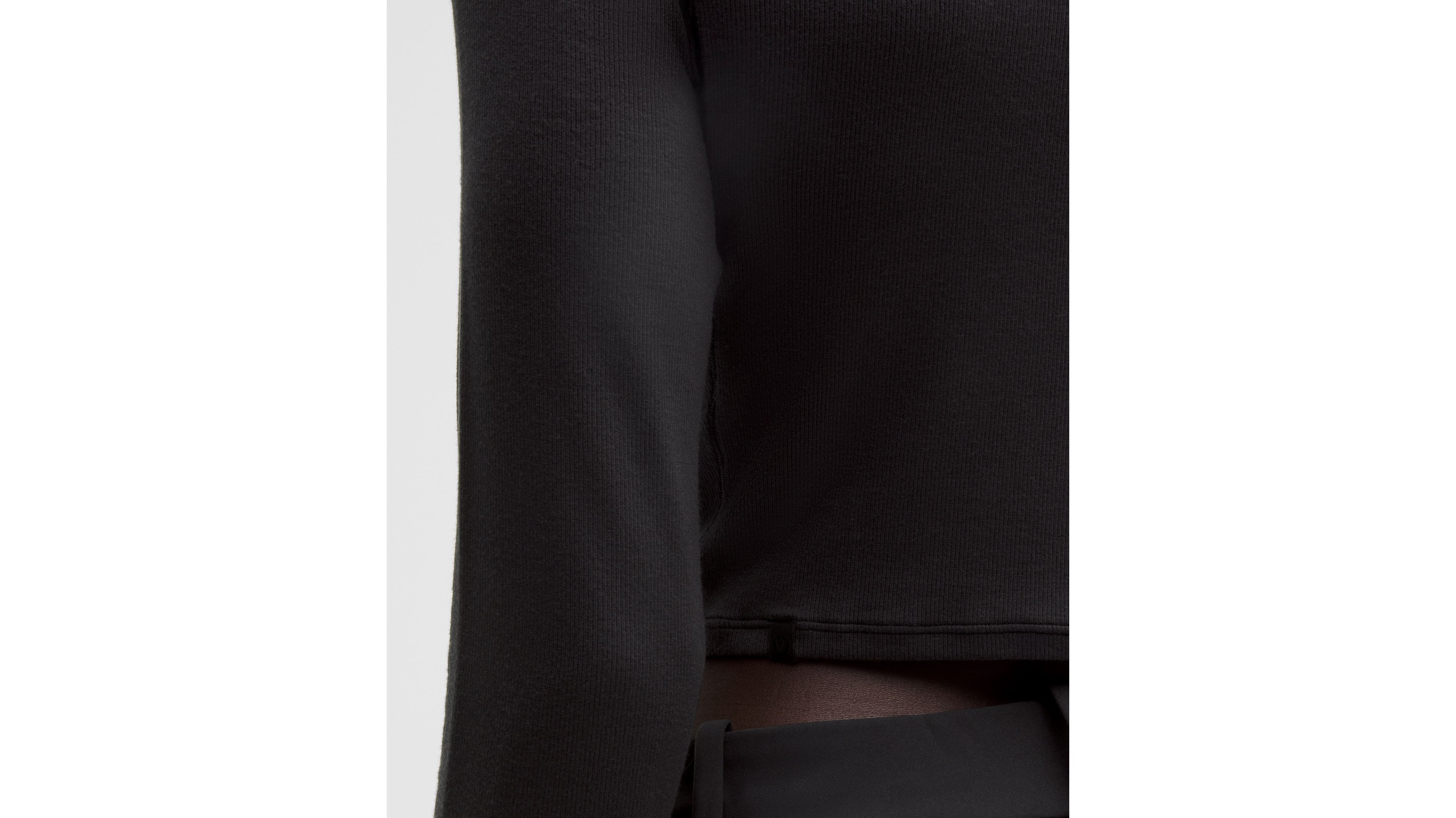 Hold Tight Straight-Hem Cropped Long-Sleeve Shirt