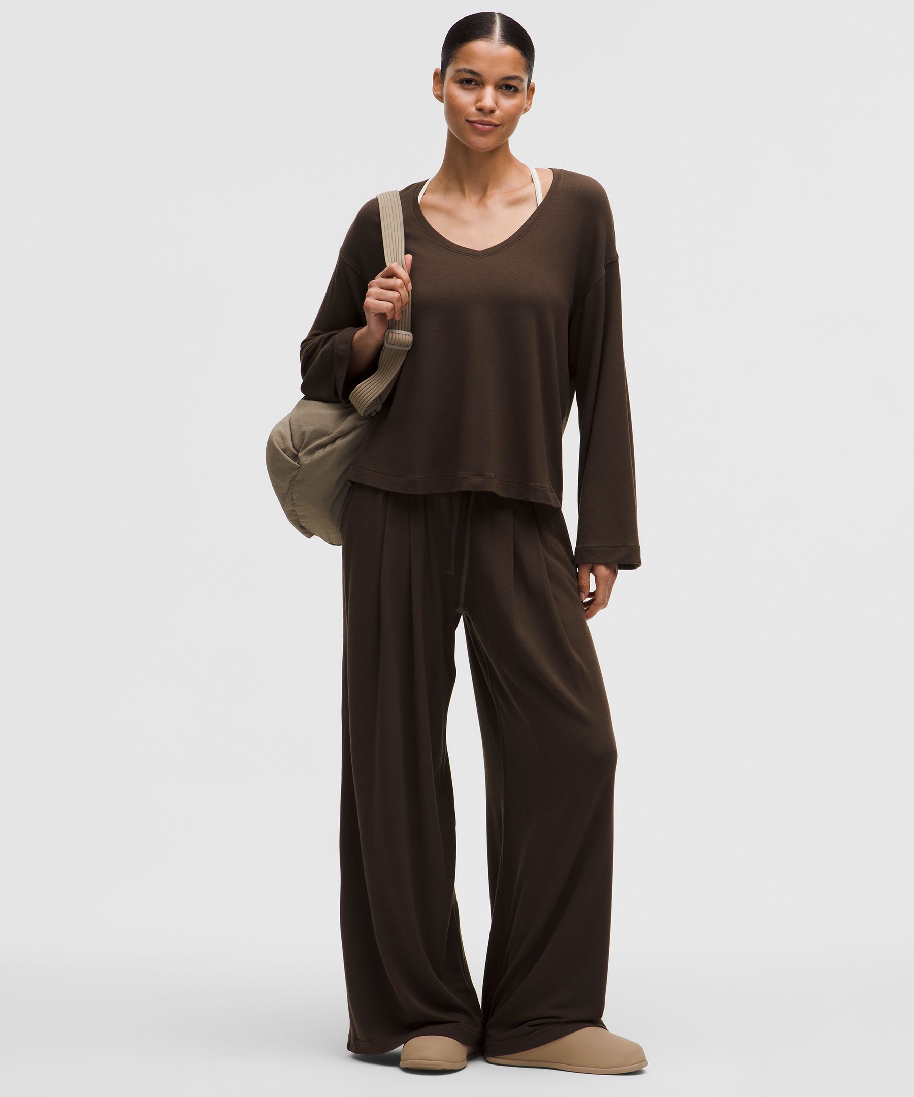 BeCalm Vネック ベルスリーブシャツ | ロングスリーブ | Lululemon JP