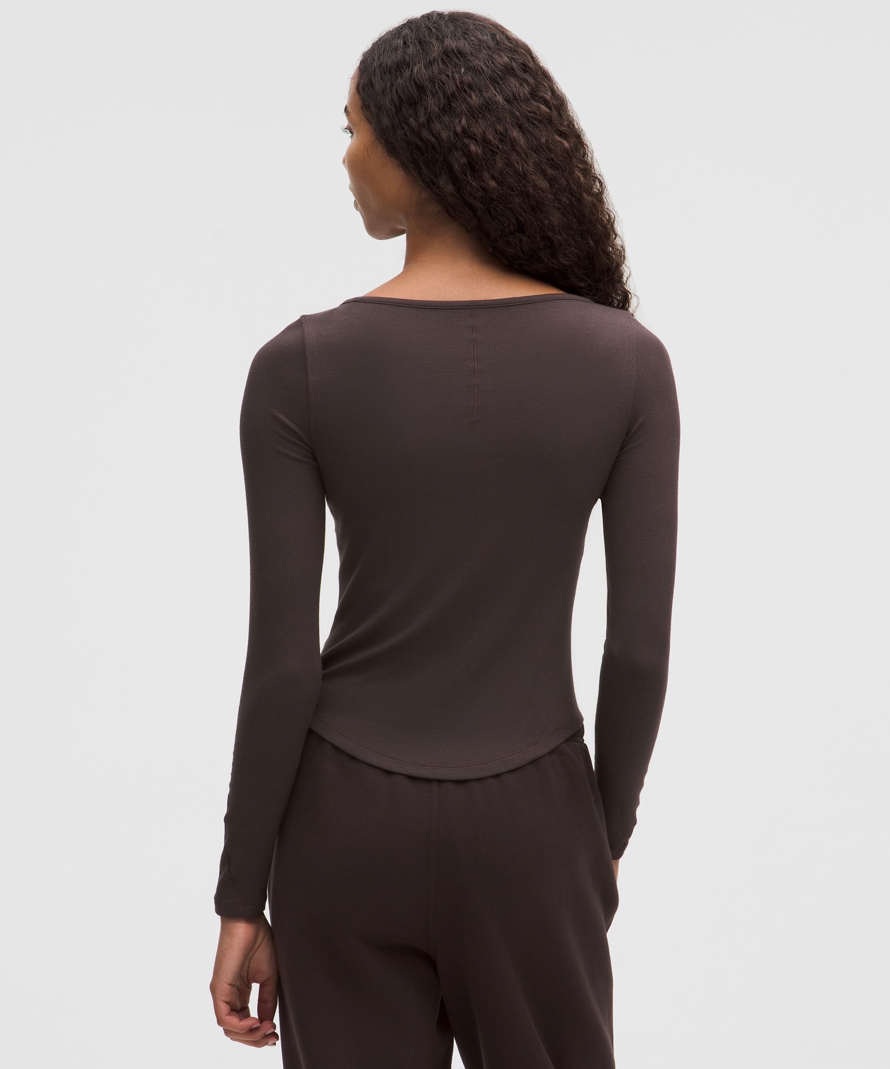 タグ付き新品✨Lululemon Nulu キーホール長袖シャツ 新品タグ付き】ニューイヤー Nulu キーホール長袖シャツ lululemon