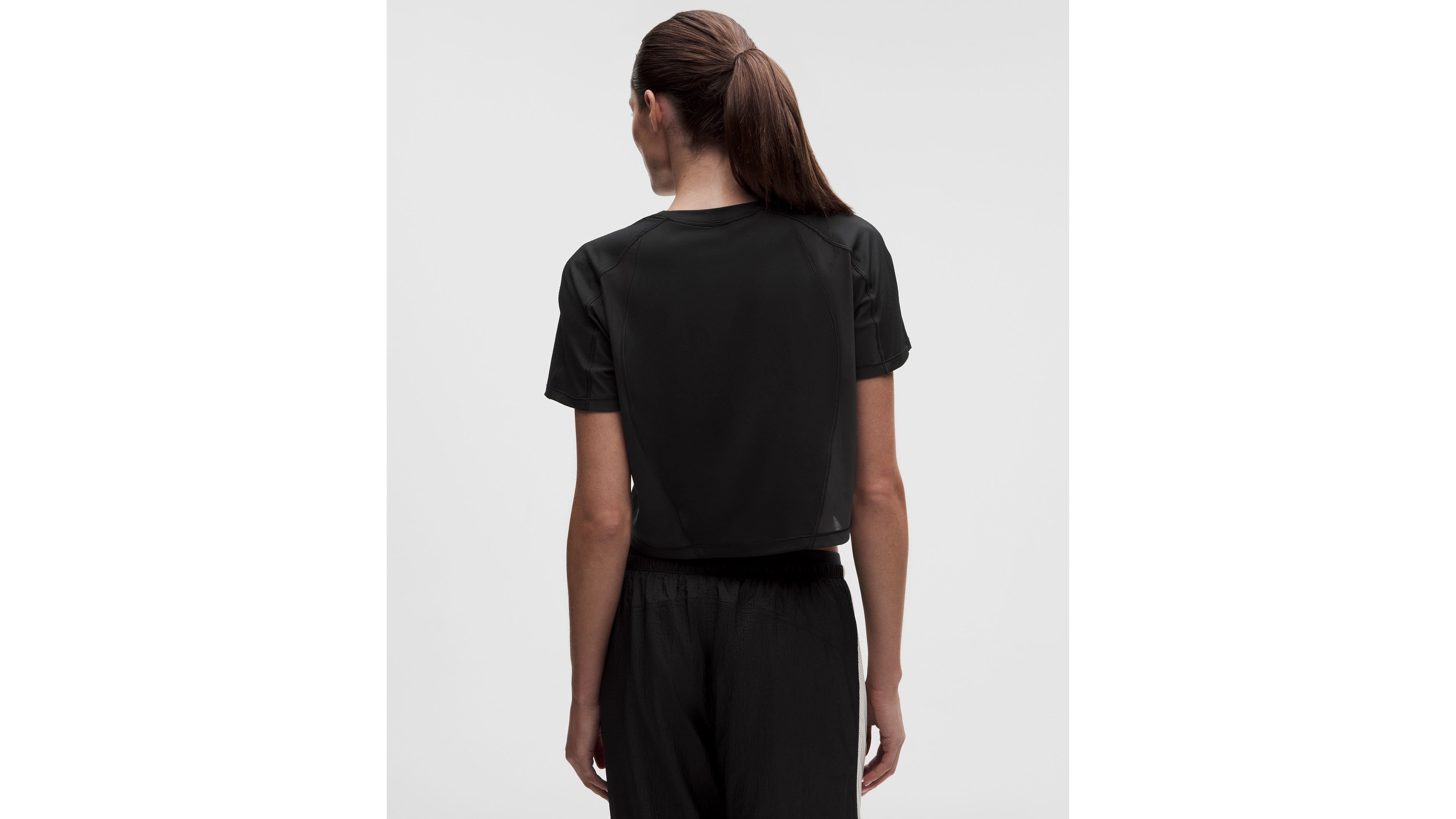Mesh Panel Training Short-Sleeve Shirt