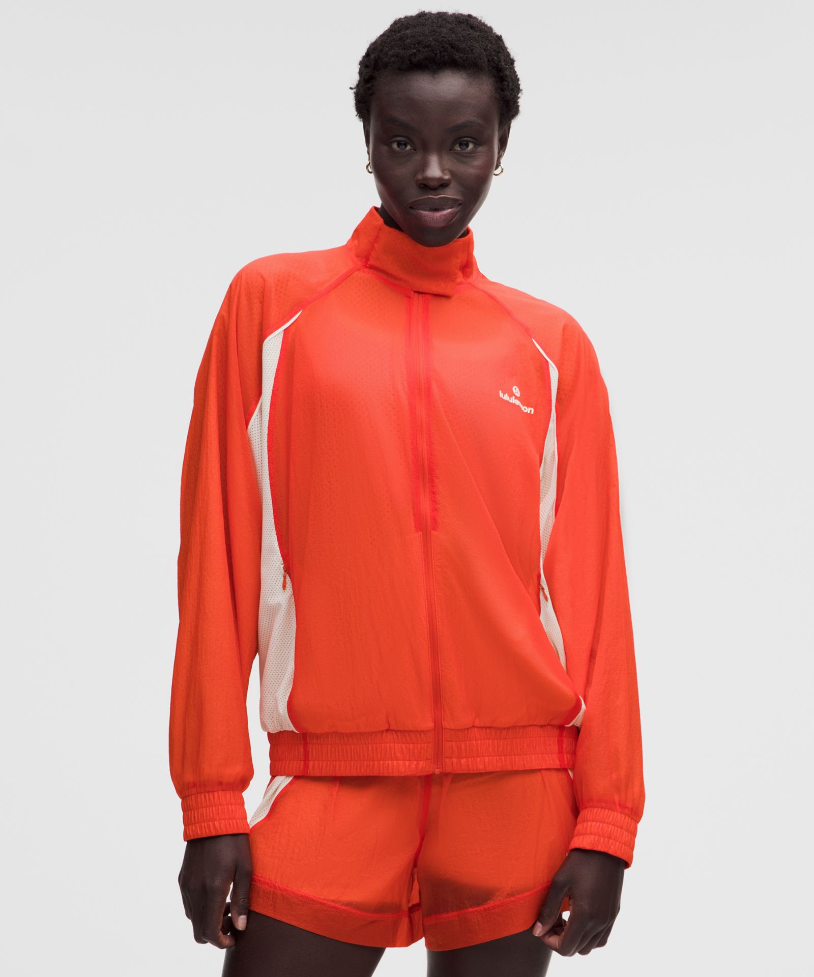 Женская нейлоновая куртка Lululemon License to Train — фото 2