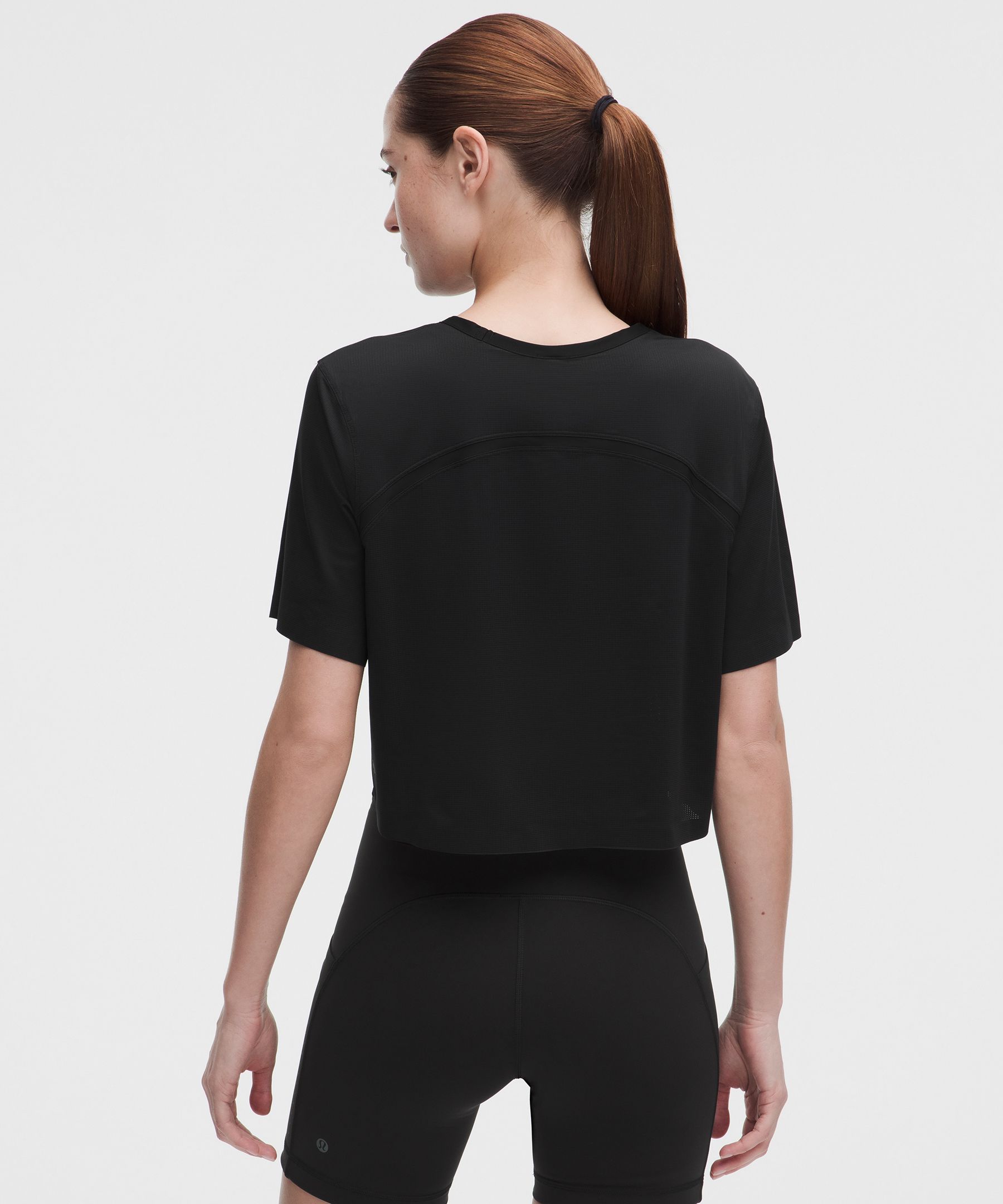 Lightweight Relaxed Running Short-Sleeve Shirt