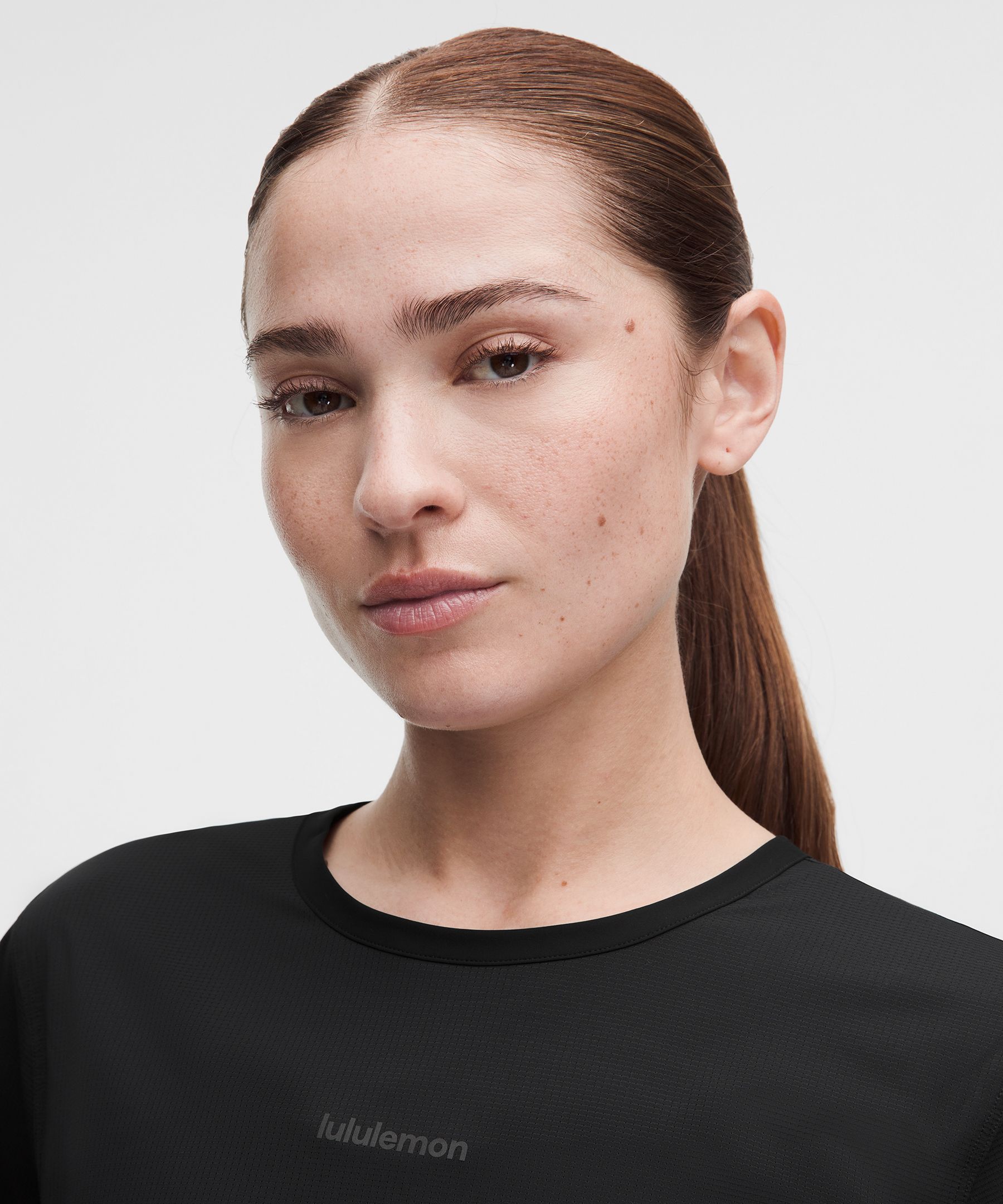 Lightweight Relaxed Running Short-Sleeve Shirt