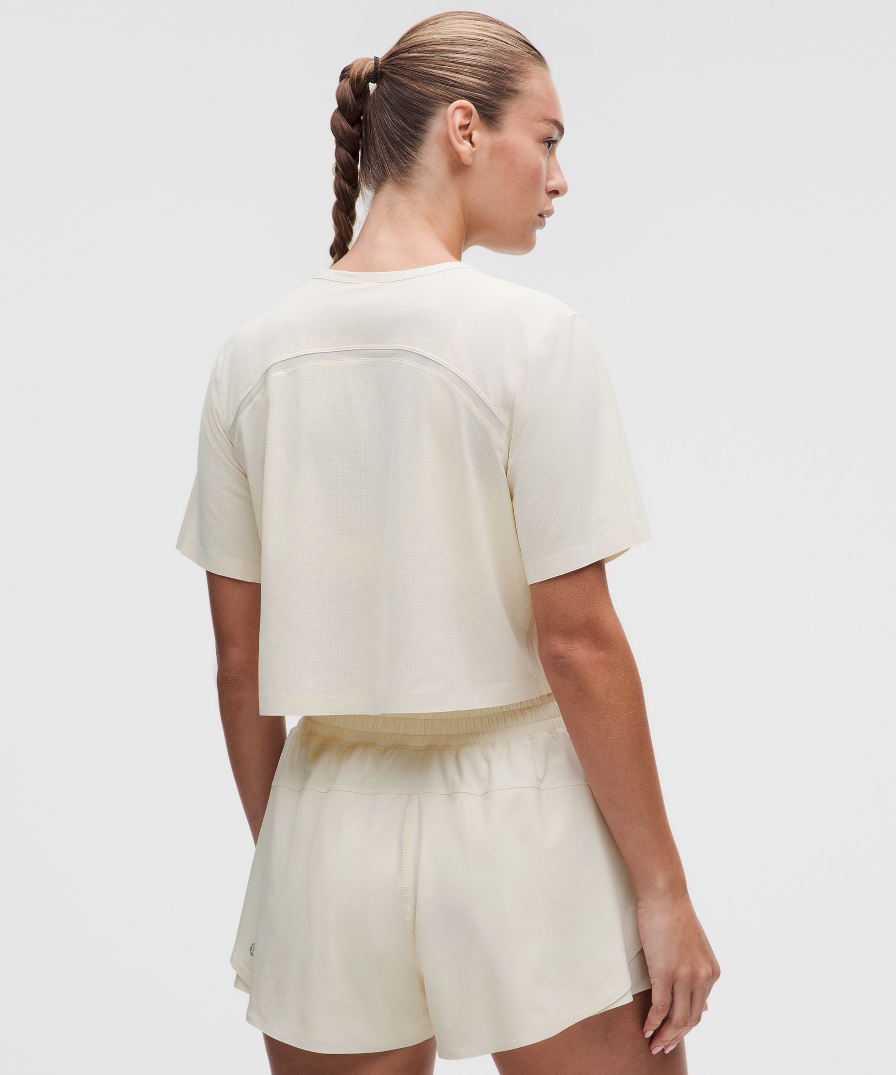 Lightweight Relaxed Running Short-Sleeve Shirt