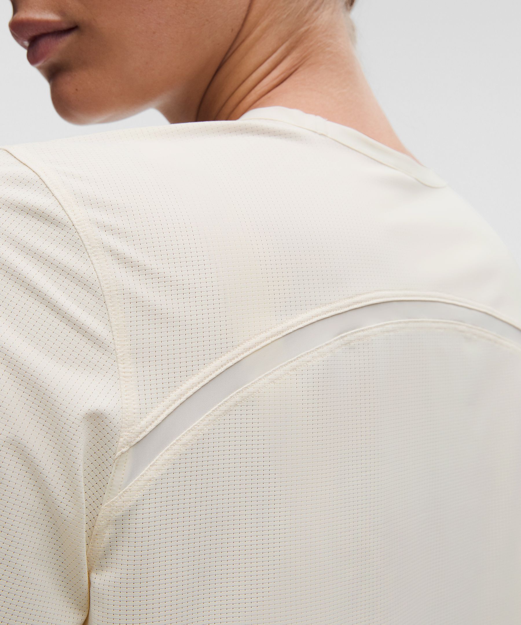Lightweight Relaxed Running Short-Sleeve Shirt