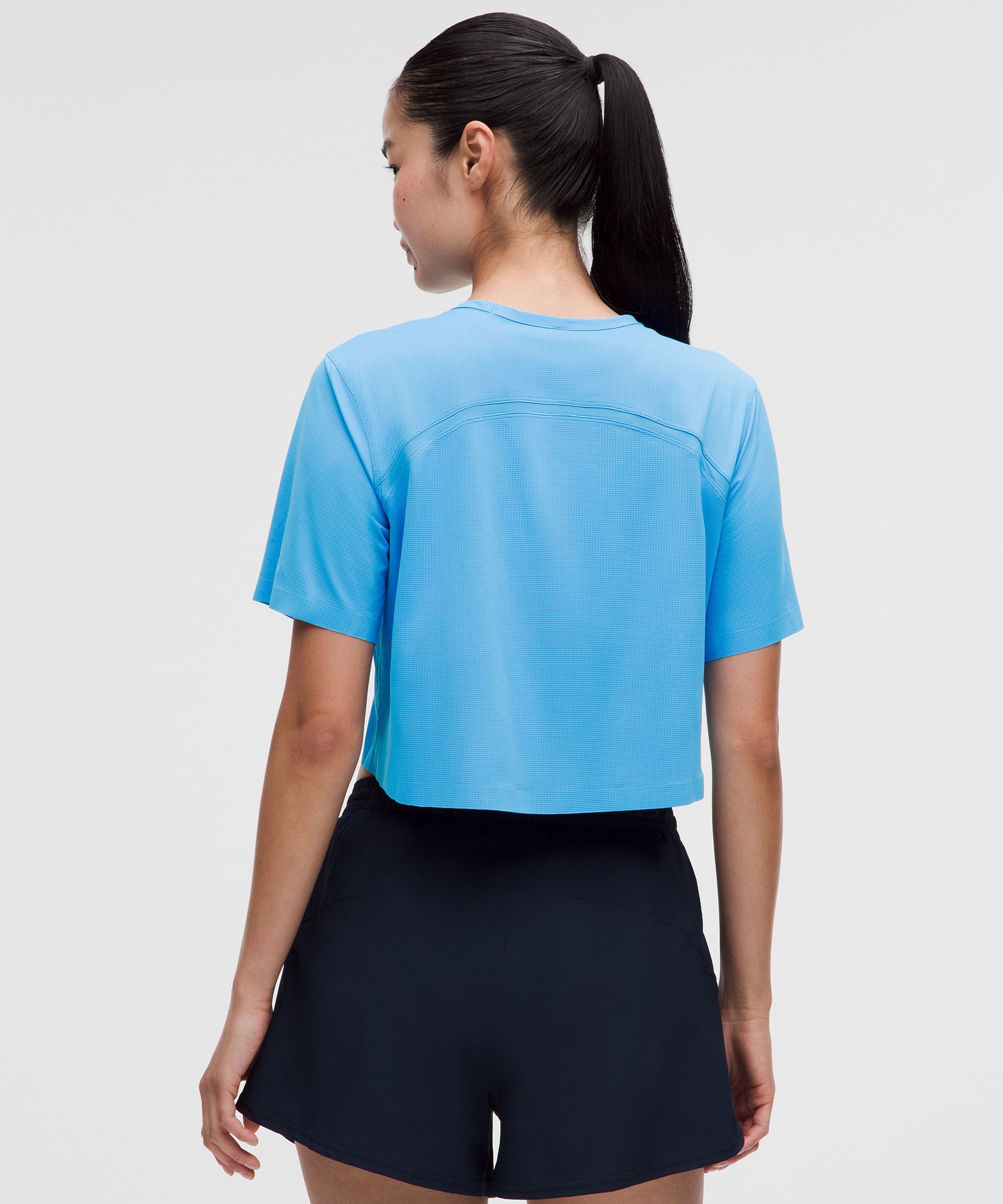 Lightweight Relaxed Running Short-Sleeve Shirt