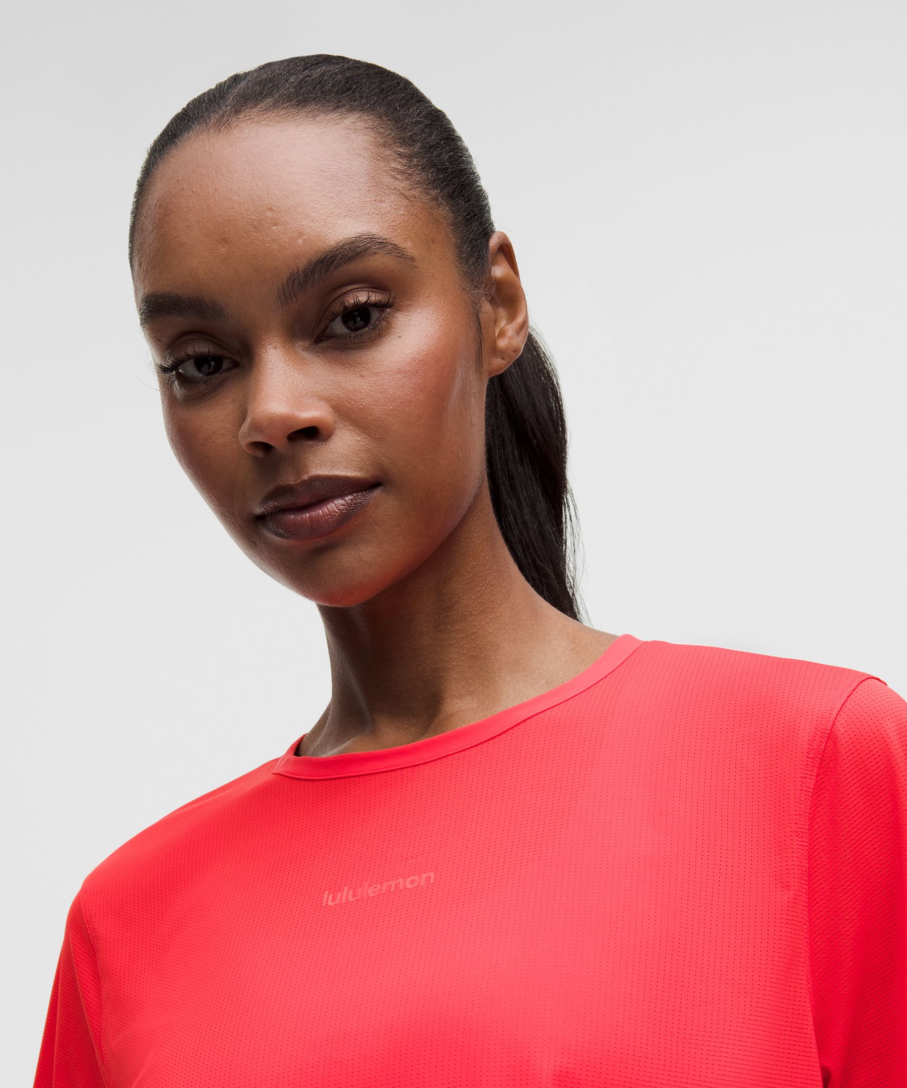 Lightweight Relaxed Running Short-Sleeve Shirt