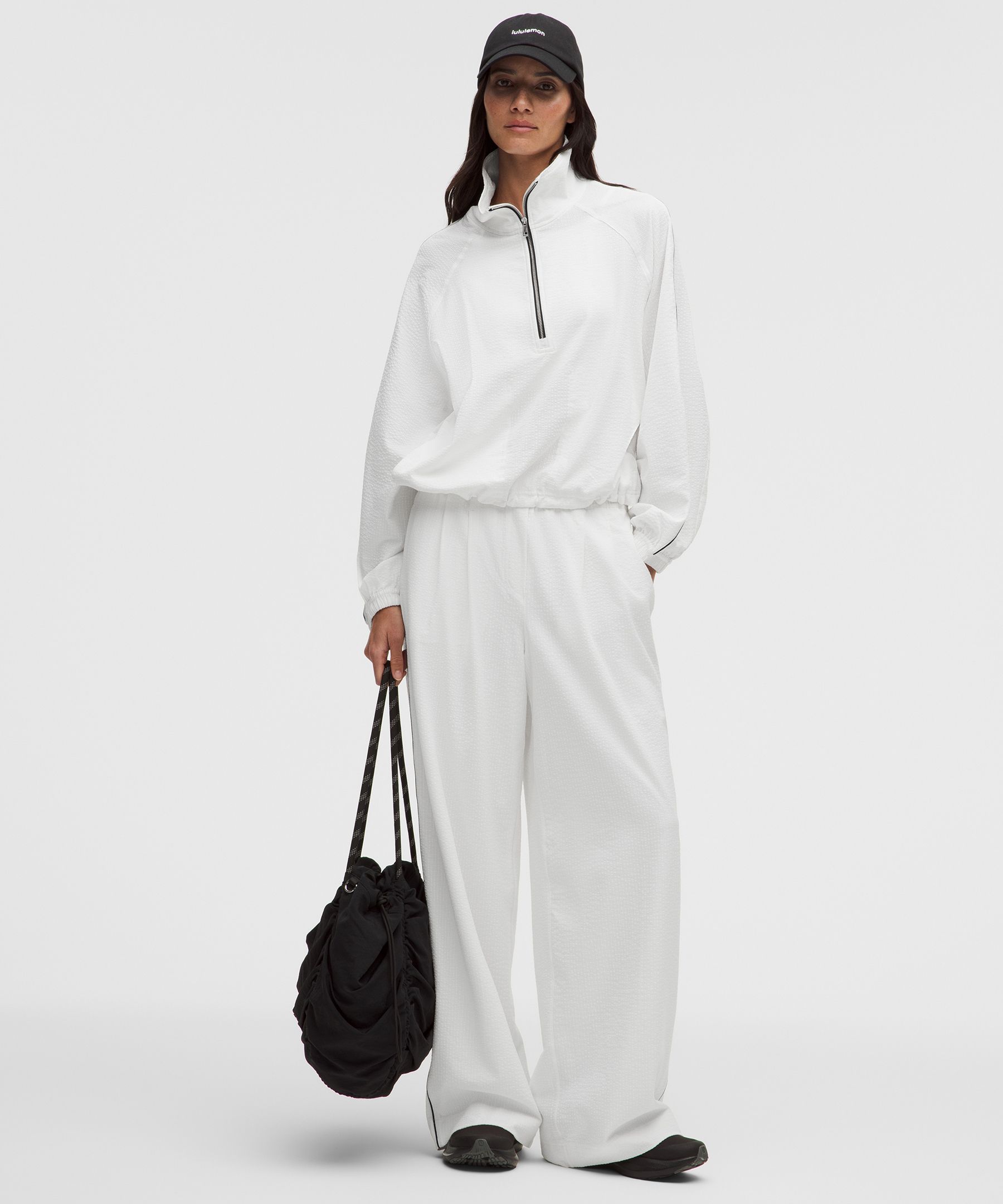 Sudadera de WovenAir seersucker con medio cierre y cuello funnel